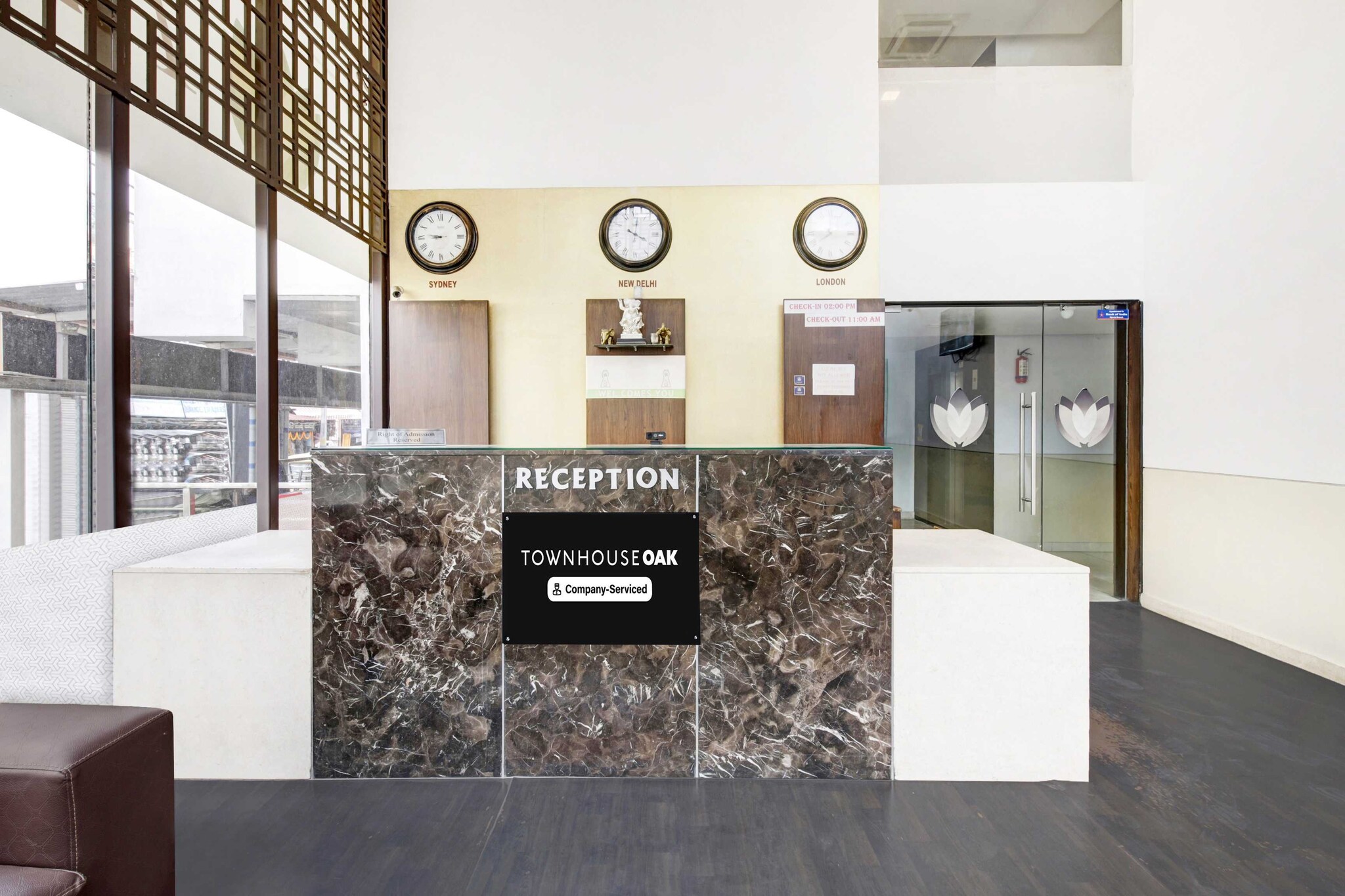 Ground floor: (bedroom(double bed, TV, seating area, air conditioning, telephone), bathroom(bathtub or shower, washbasin, toilet, Towels incl., shampoo, body soap, hot water))