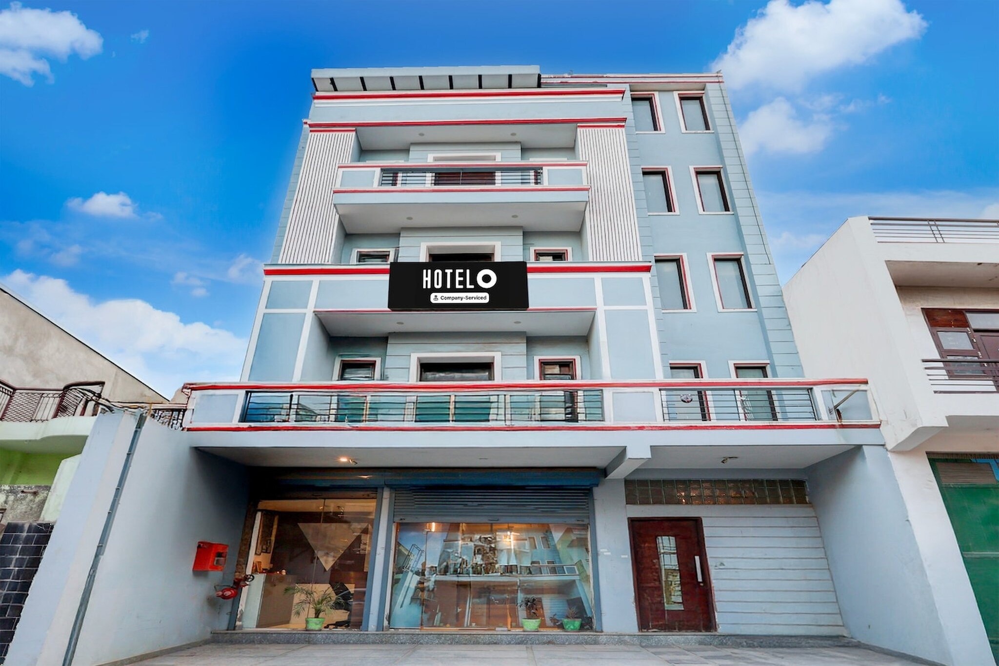 Super Deluxe Room Super Hotel O Alipur Narela
