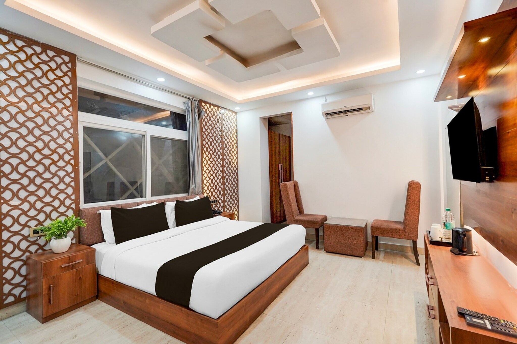 Deluxe with Twin Bed Townhouse Rispana Pul Haridwar