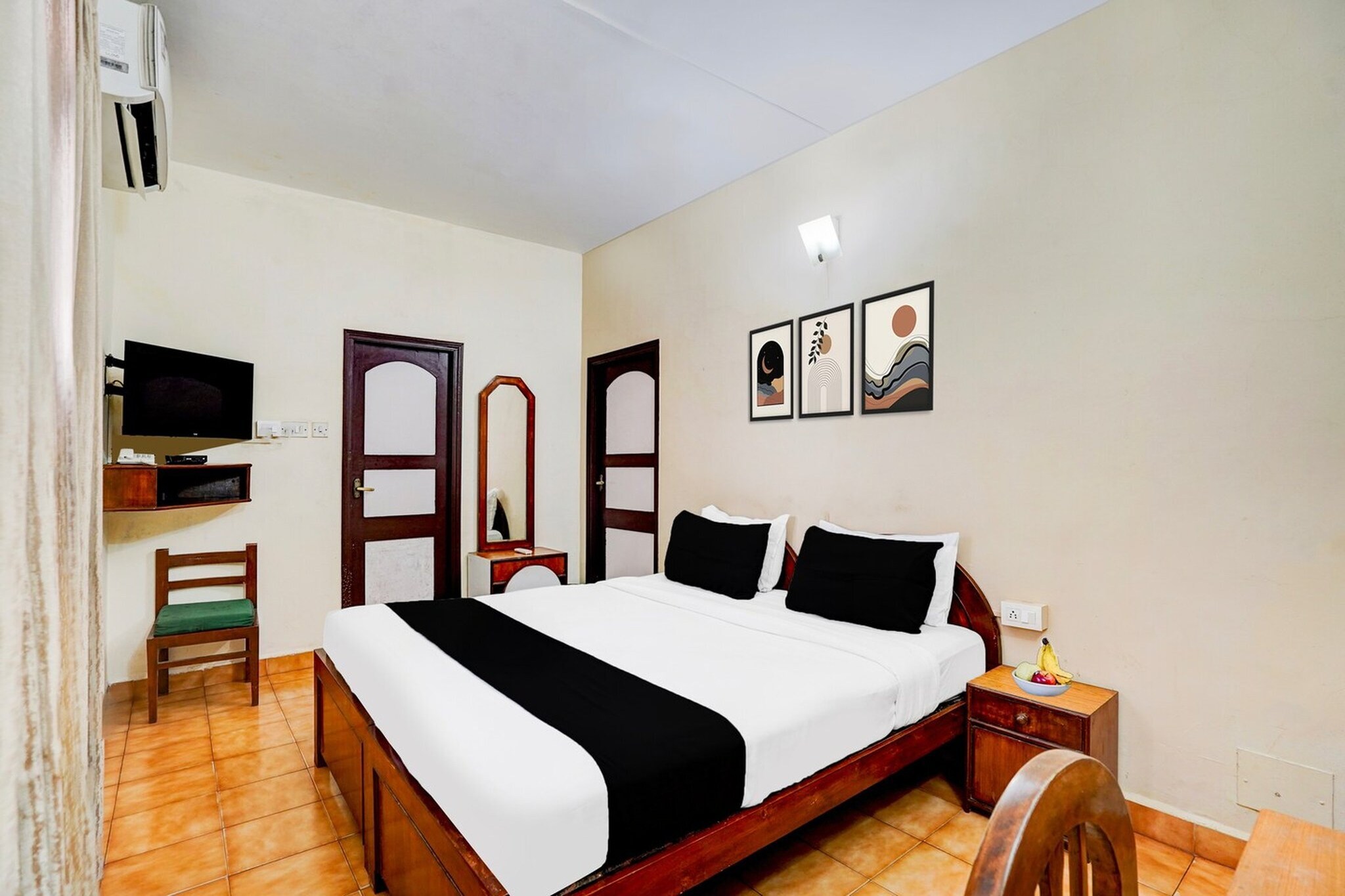 Super Townhouse Calangute