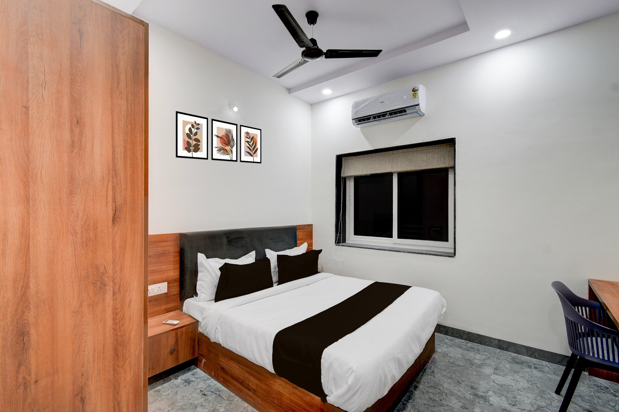 Super Townhouse Oak L B Nagar