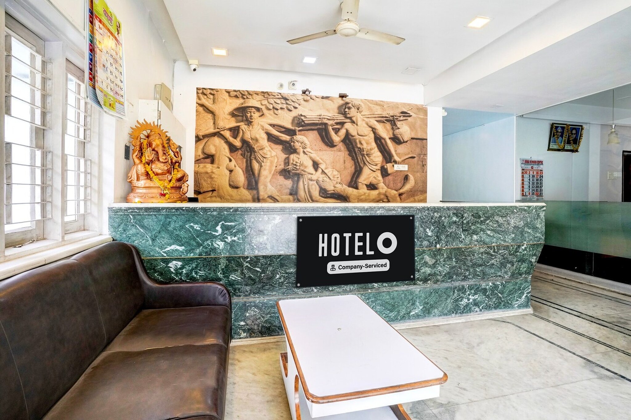 Ground floor: (bedroom(double bed, TV, seating area, air conditioning, telephone, Floor mattress), bathroom(bathtub or shower, shower, washbasin, toilet, Towels incl., shampoo, body soap, hot water), parking, lift)