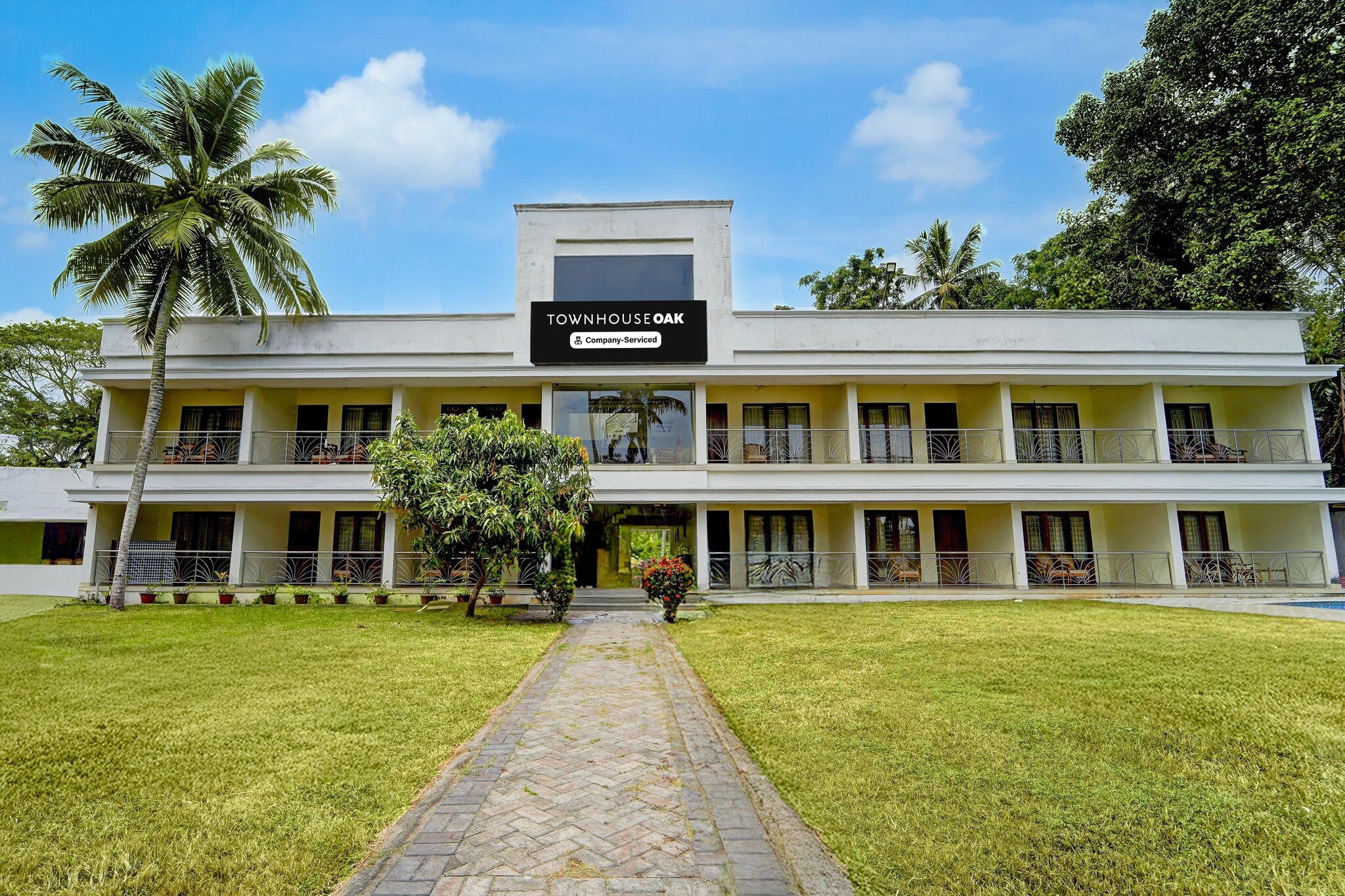Townhouse Oak Thiruvallam Lakeview