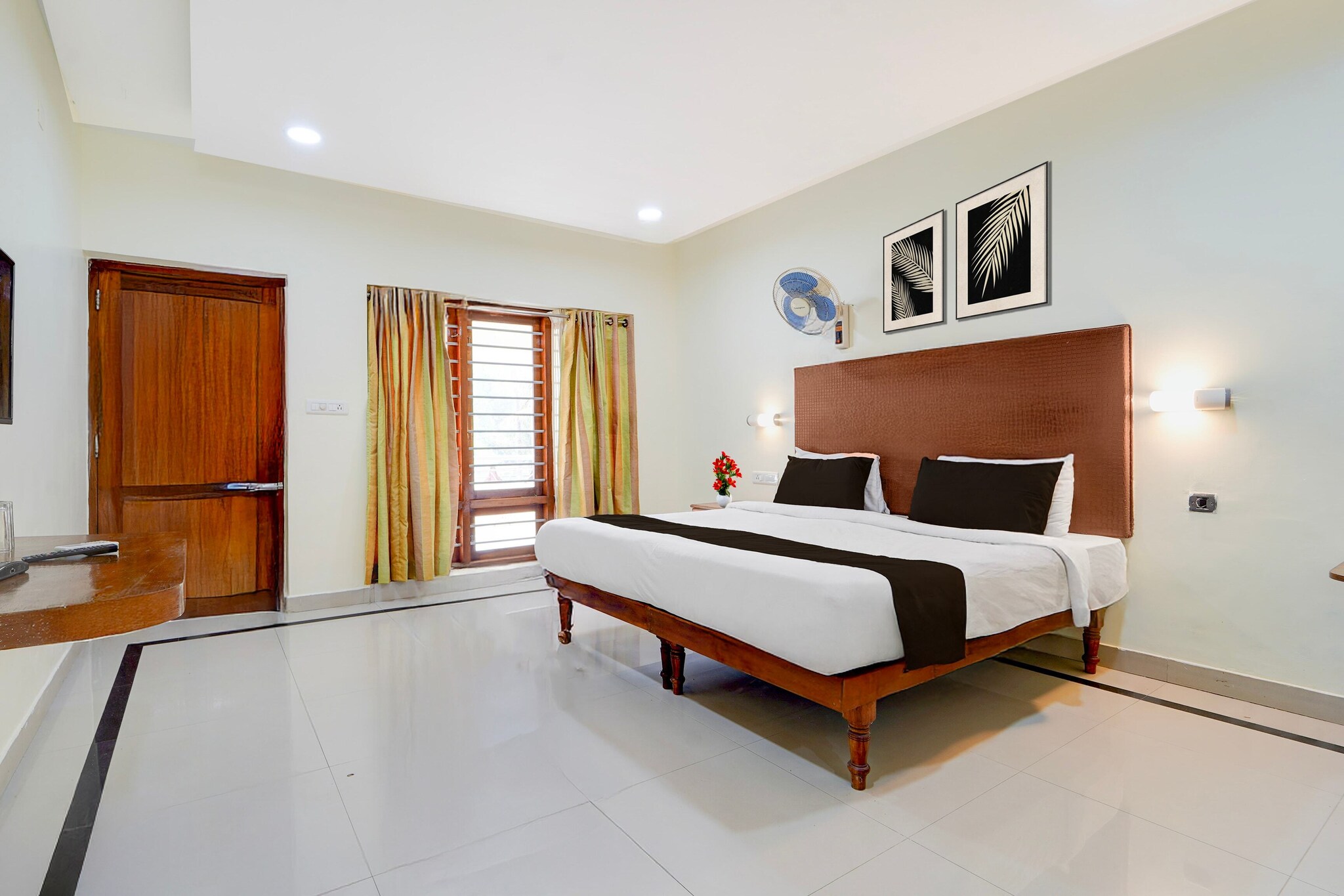 Townhouse Oak Thiruvallam Lakeview