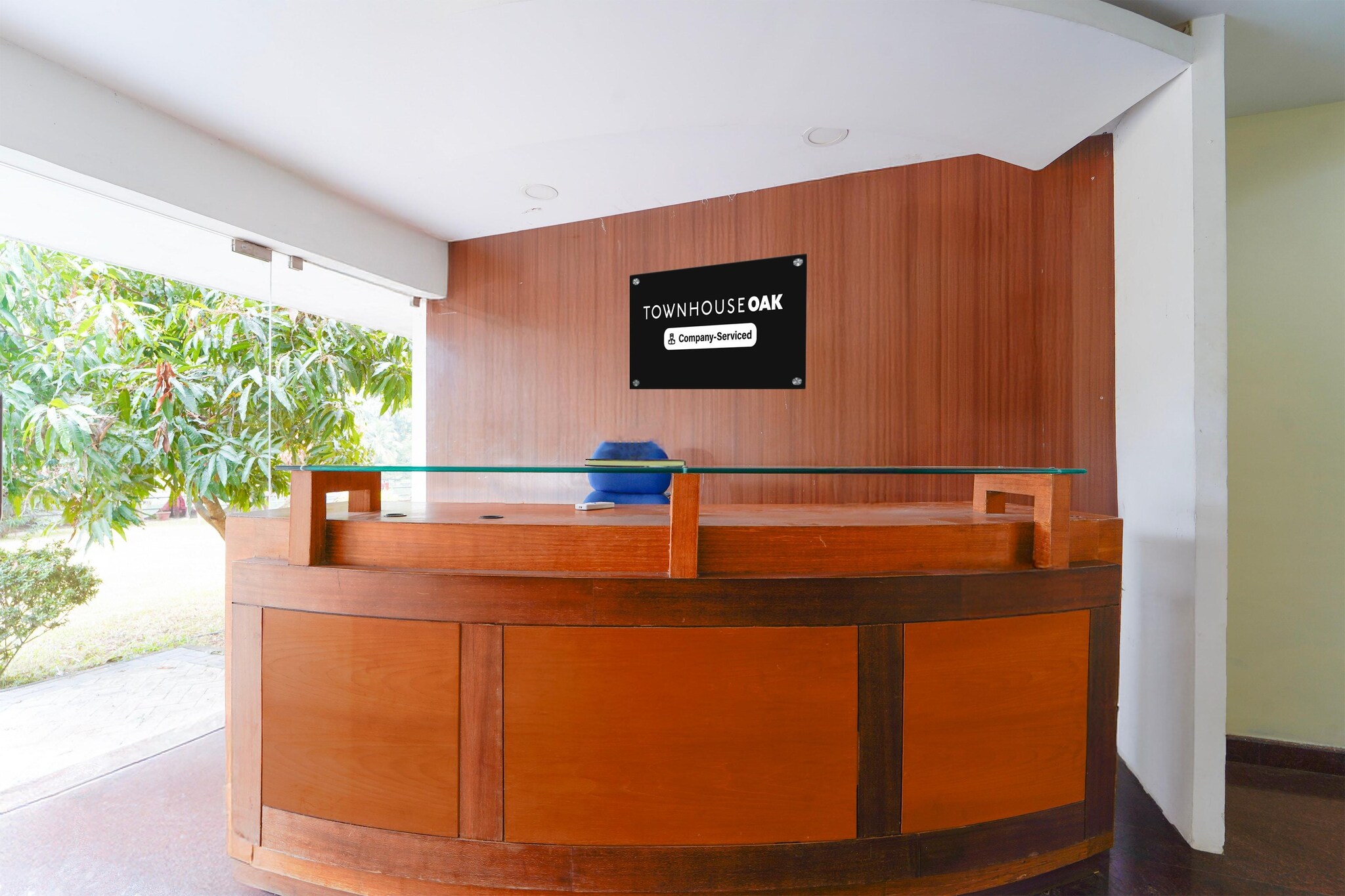 Ground floor: (bedroom(double bed, TV, seating area, air conditioning, telephone), bathroom(bathtub or shower, washbasin, toilet, Towels incl., shampoo, body soap, hot water))