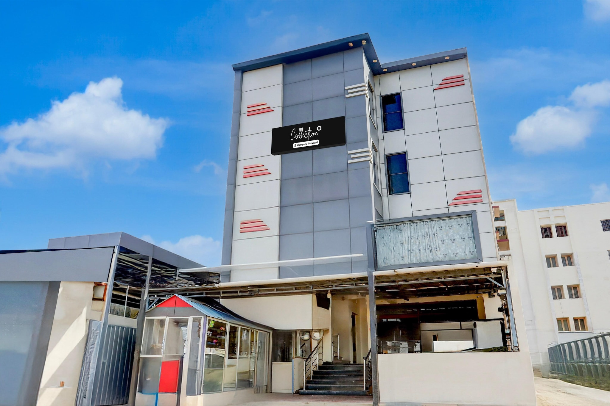 Collection O Tirupati Central Junction