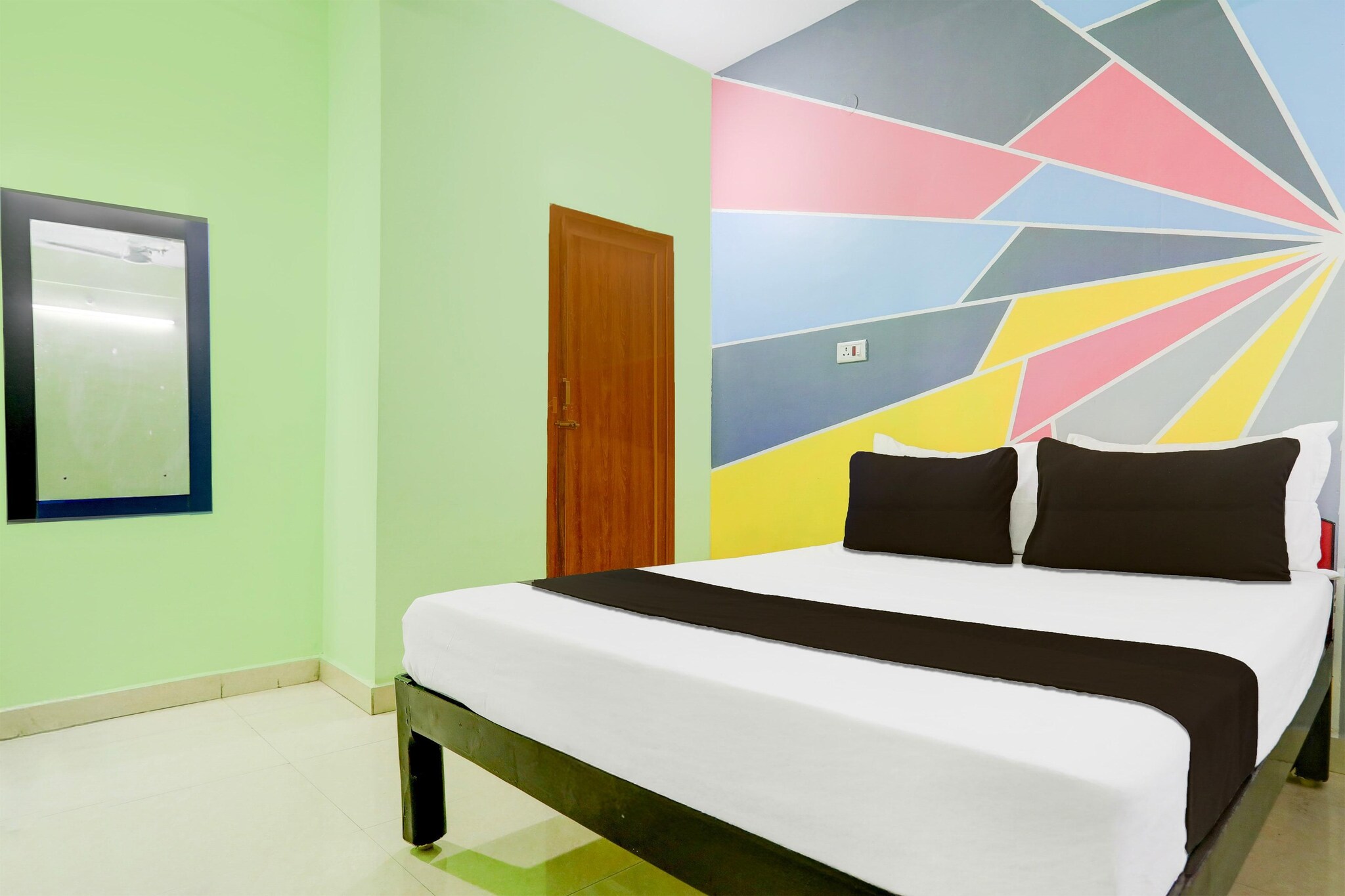 Comfortable Accommodations: Super Collection O Tirupati Central Junction Formerly Hotel Adith Grand in Tirupati offers family rooms with air-conditioning, private bathrooms, work desks, and seating areas. Each room includes free toiletries, a bath or shower, TV, tiled floors, and a wardrobe.
Essential Facilities: Guests enjoy free WiFi, a lift, 24-hour front desk, daily housekeeping service, room service, and luggage storage. The hotel provides a welcoming environment with English and Hindi spoken at reception.
Prime Location: Located 1.8 km from Sri Padmavathi Ammavari Temple and 12 km from Tirupati Airport, the hotel is near attractions such as Srikalahasti Temple (35 km) and ISKCON Temple (6 km).
Check-in is only available to guests aged 18 and above. Please provide a government-issued ID to confirm your age.