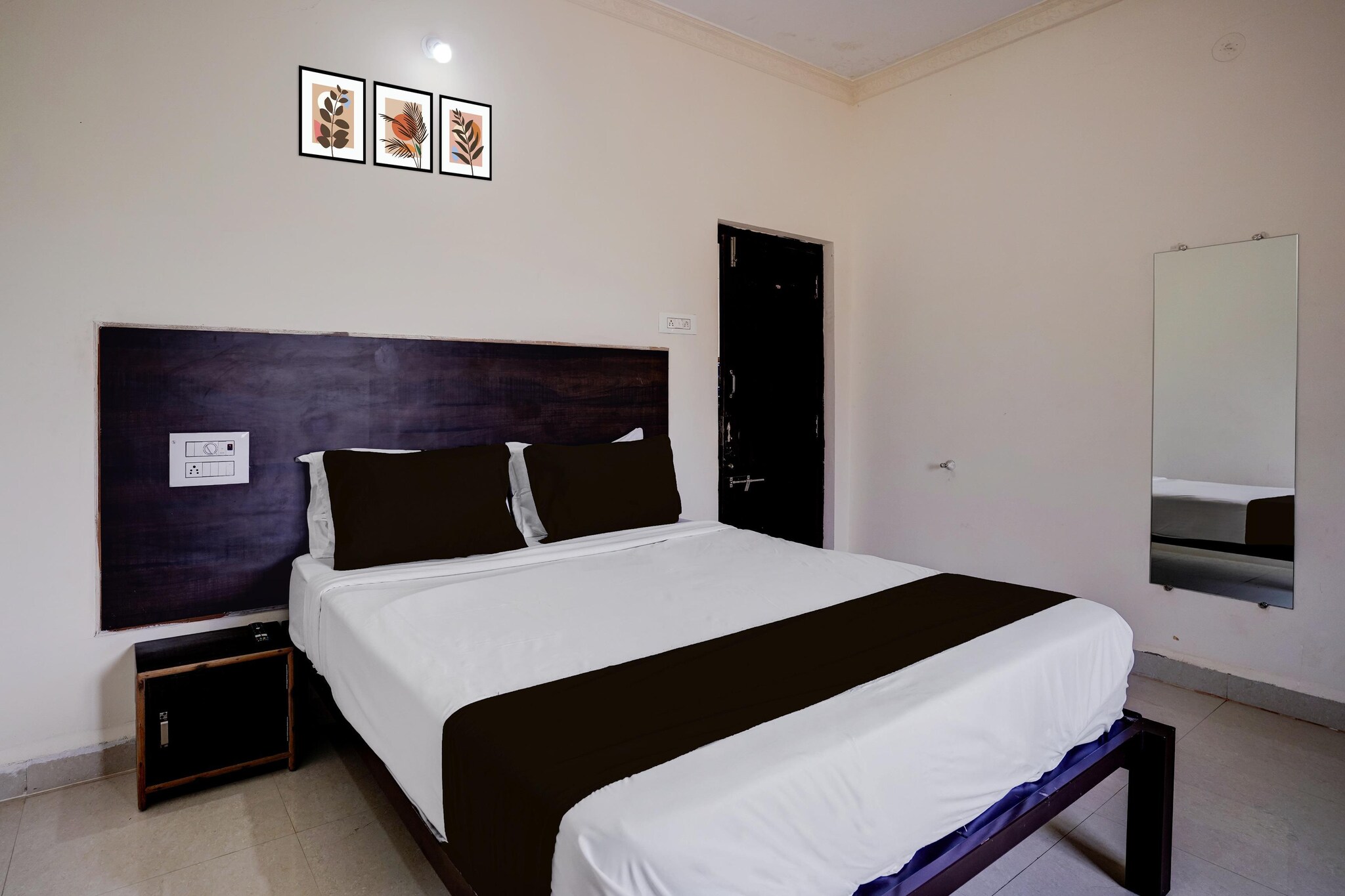 Enjoy a comfortable and hassle-free experience at our thoughtfully designed property. Each room is equipped with modern amenities, cozy bedding, and elegant decor to make you feel right at home. Located conveniently with easy access to public transport and major attractions, it's perfect for both business and leisure travelers. Cleanliness and guest comfort are our top priorities, and our team is available 24/7 to assist you throughout your stay.
Unmarried couples are warmly welcome at this property.
Guests with local ID proof are warmly welcome.
Foreign guests are welcome and allowed to stay at this property without any restrictions
Early Check-In Policy: A full day’s room rate will be charged for check-ins before 6:00 AM. Complimentary early check-in is available between 6:00 AM and 10:00 AM, subject to room availability.
Check-in is only available to guests aged 18 and above. Please provide a government-issued ID to confirm your age.