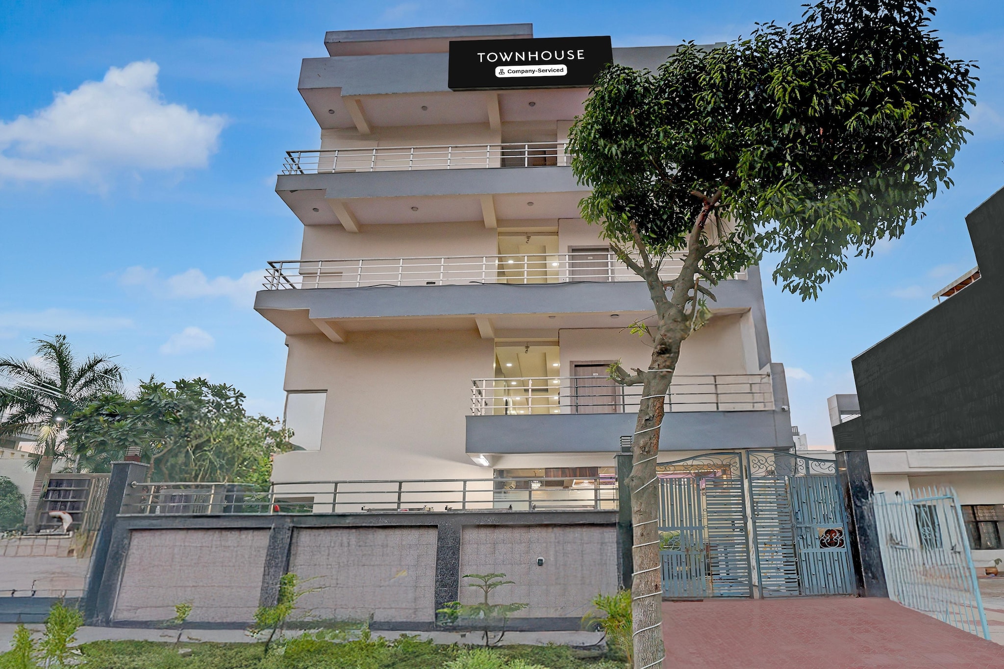 Townhouse Noida Sector 70