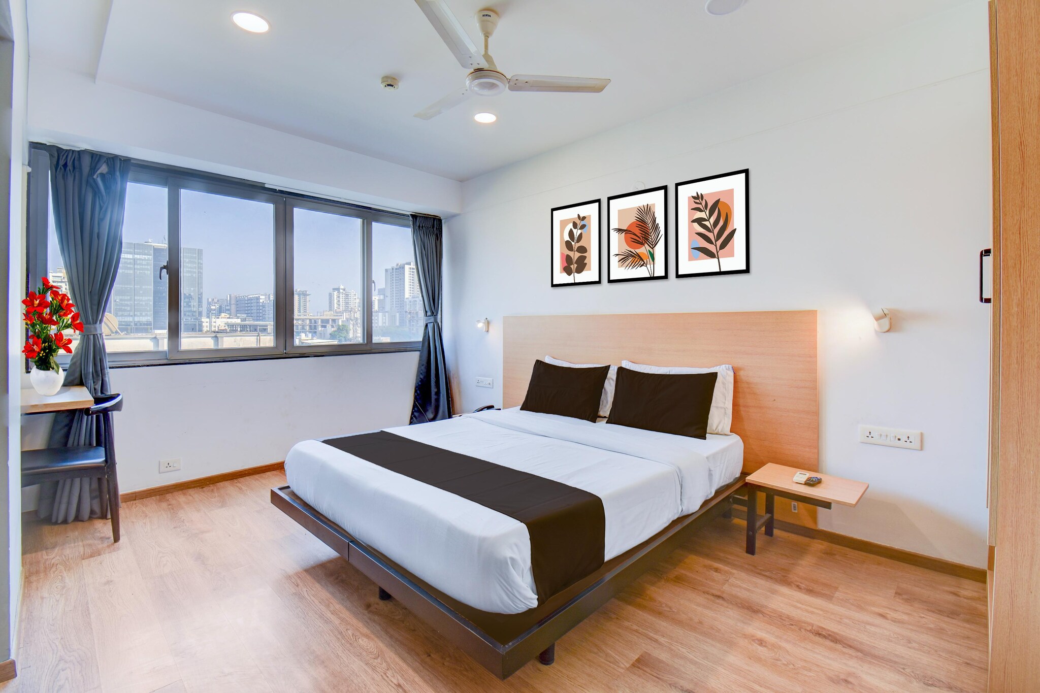 Super Townhouse Balewadi