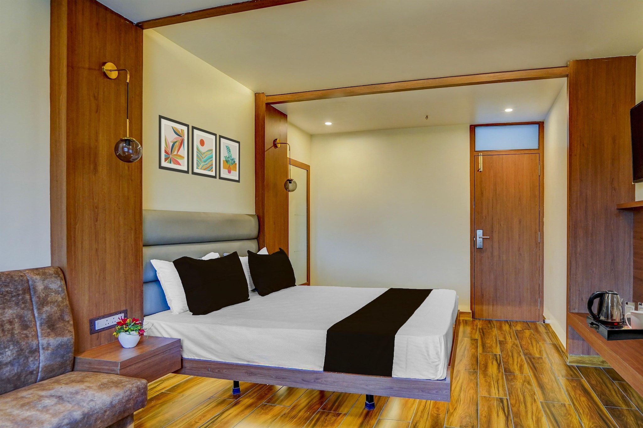 Super Townhouse Zero Mile Gandhi Setu