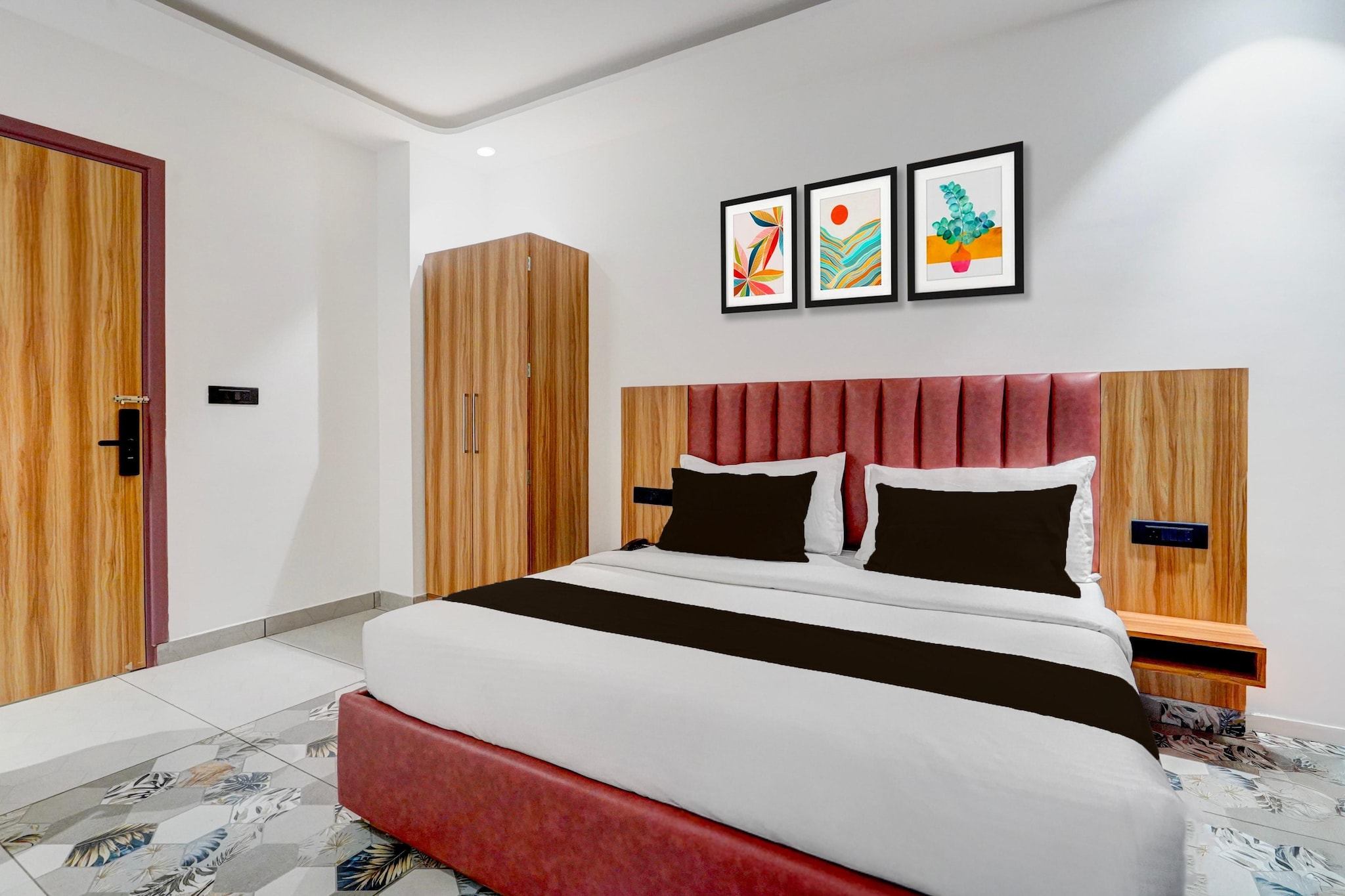 Super Townhouse OAK Chandigarh