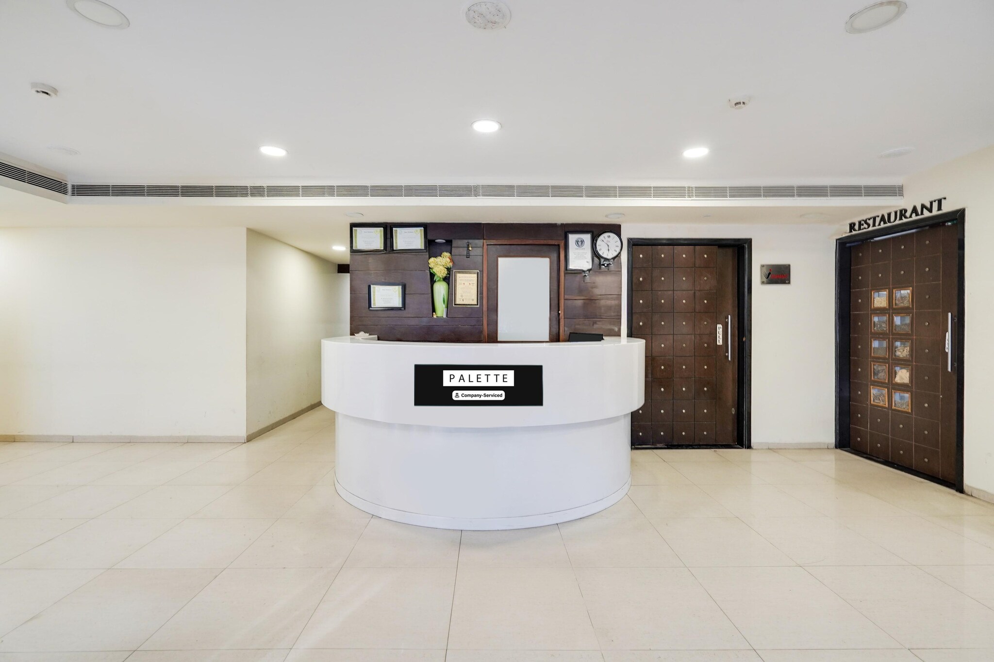 Ground floor: (bedroom(double bed, TV, seating area, air conditioning, telephone), bathroom(bathtub or shower, washbasin, toilet, Towels incl., shampoo, body soap, hot water), Parking, swimming pool(shared with other guests), fitness equipment, lift)