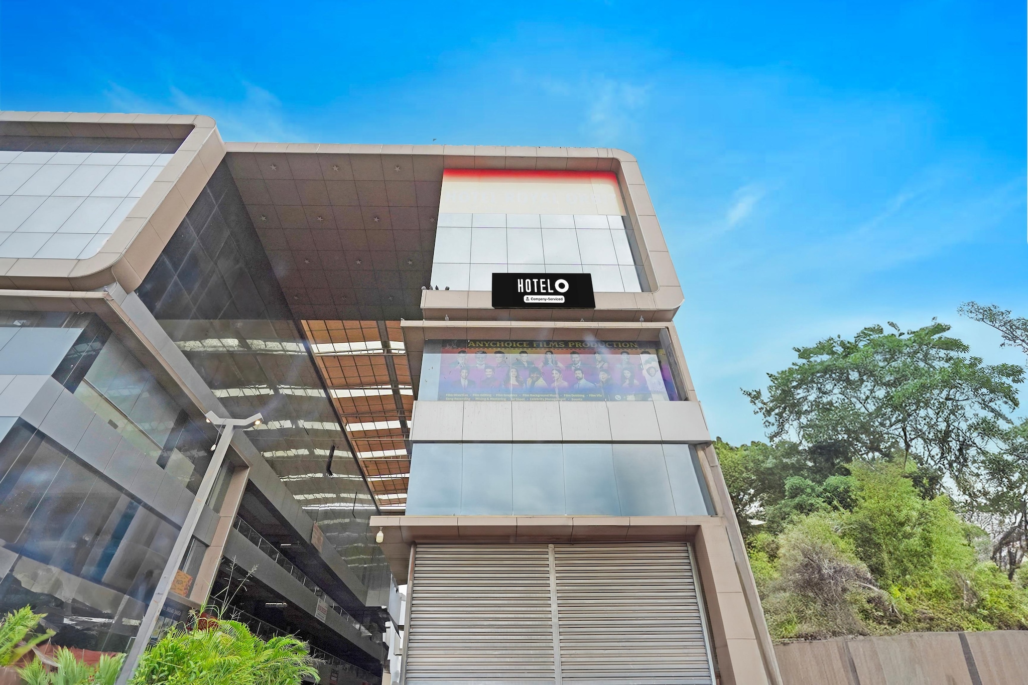 Hotel O Ugat Canal Surat Royal Orbit