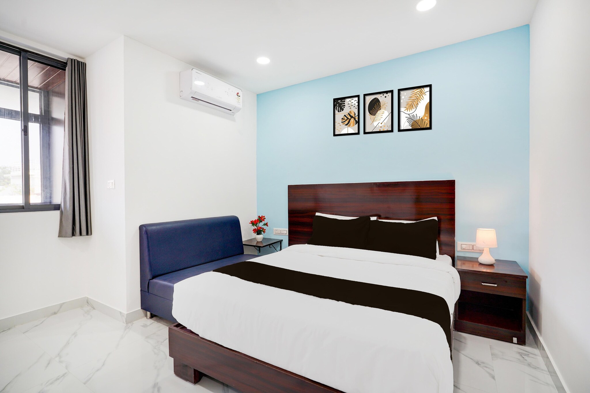Super Townhouse Jeevan Bima Nagar