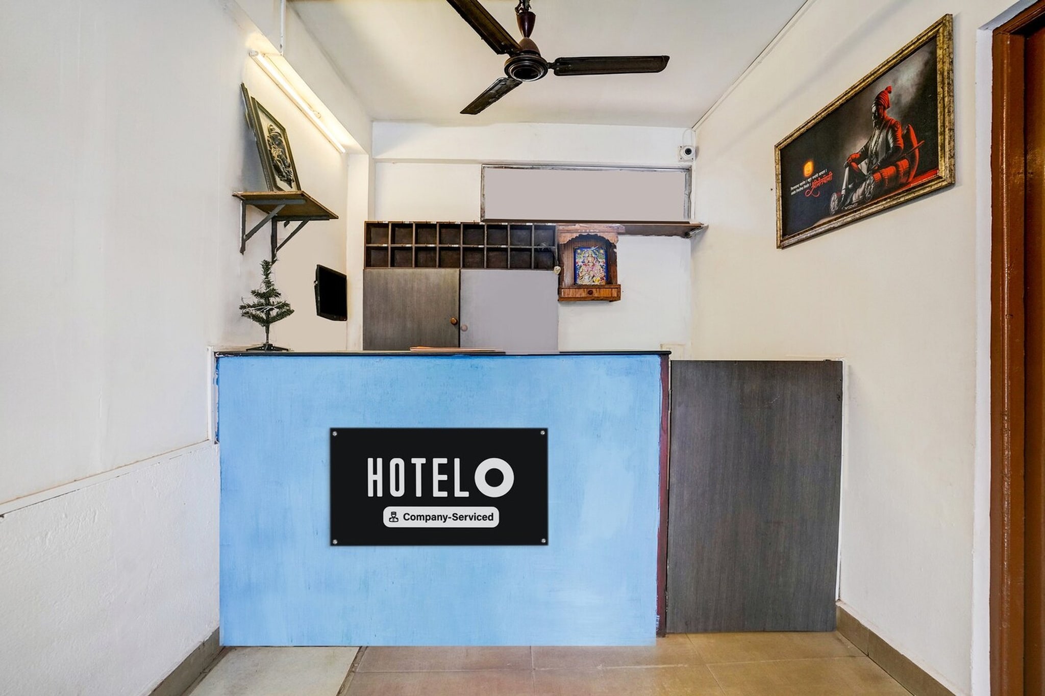 Ground floor: (bedroom(double bed, TV, seating area, air conditioning, Towels incl., telephone), bathroom(bathtub or shower, shower, washbasin, toilet, shampoo, body soap, hot water))