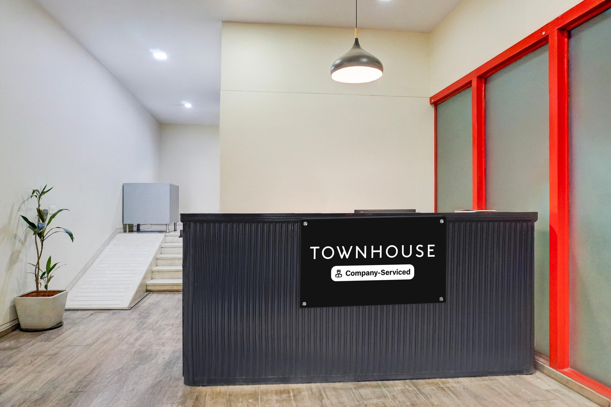 Ground floor: (bedroom(double bed, TV, seating area, air conditioning, telephone), bathroom(bathtub or shower, shower, washbasin, toilet, Towels incl., shampoo, body soap, hot water), parking, lift)