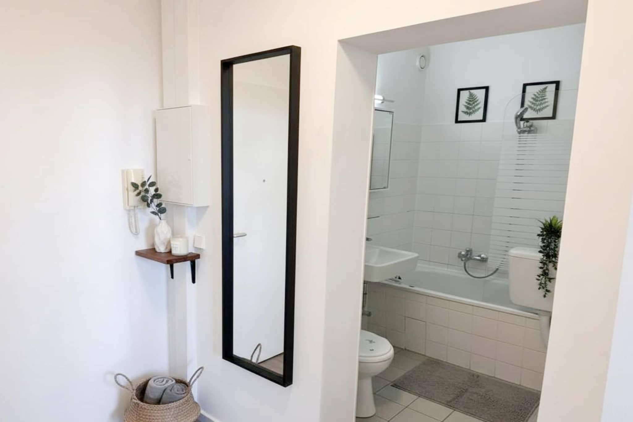 Alexanderplatz Chic Sunny City Studio - Badkamer
