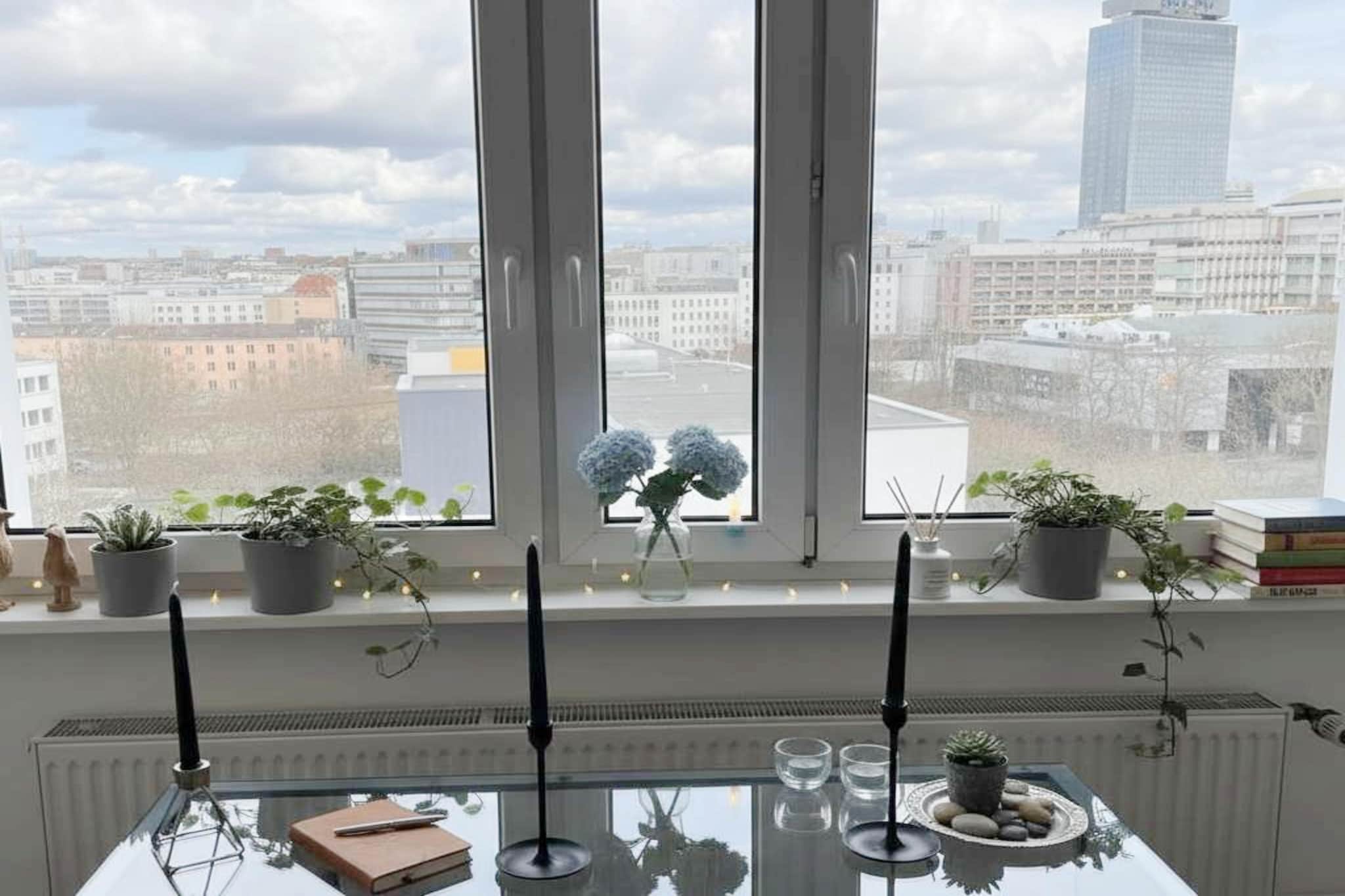 Alexanderplatz Chic Sunny City Studio