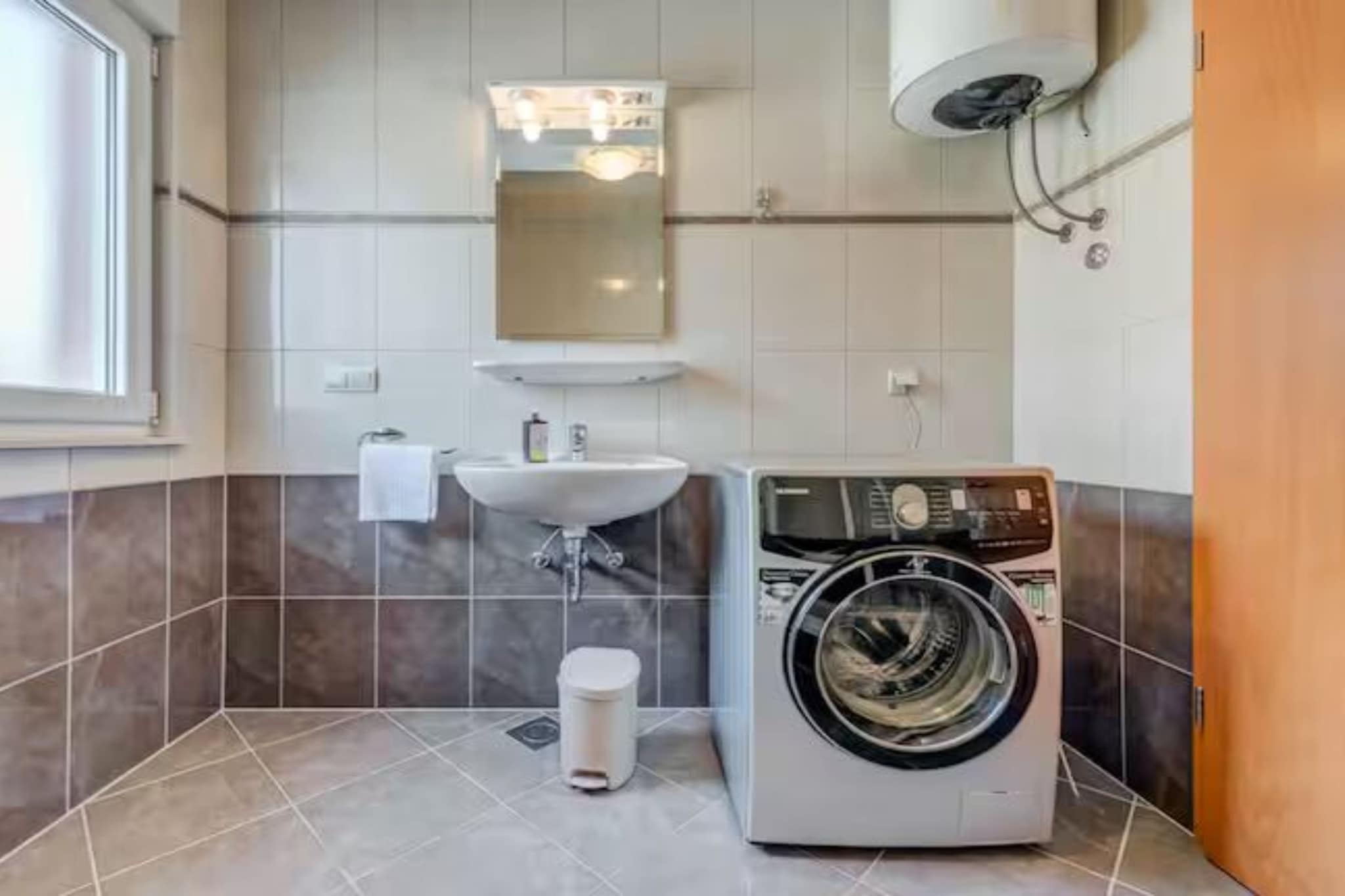 Mise Holiday Apartments - Two bedroom apartment II - Badkamer