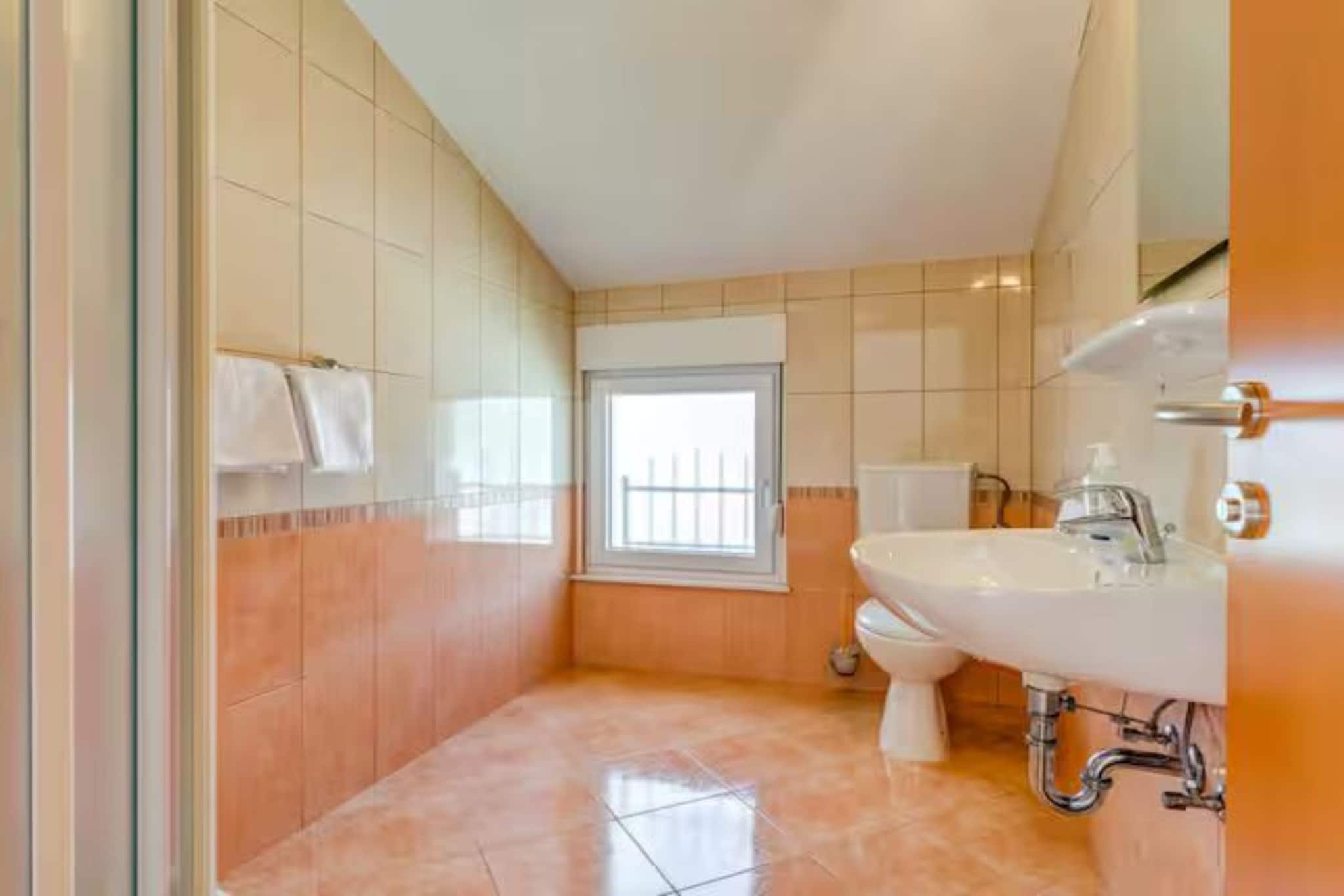 Mise Holiday Apartments - Two bedroom apartment III - Badkamer