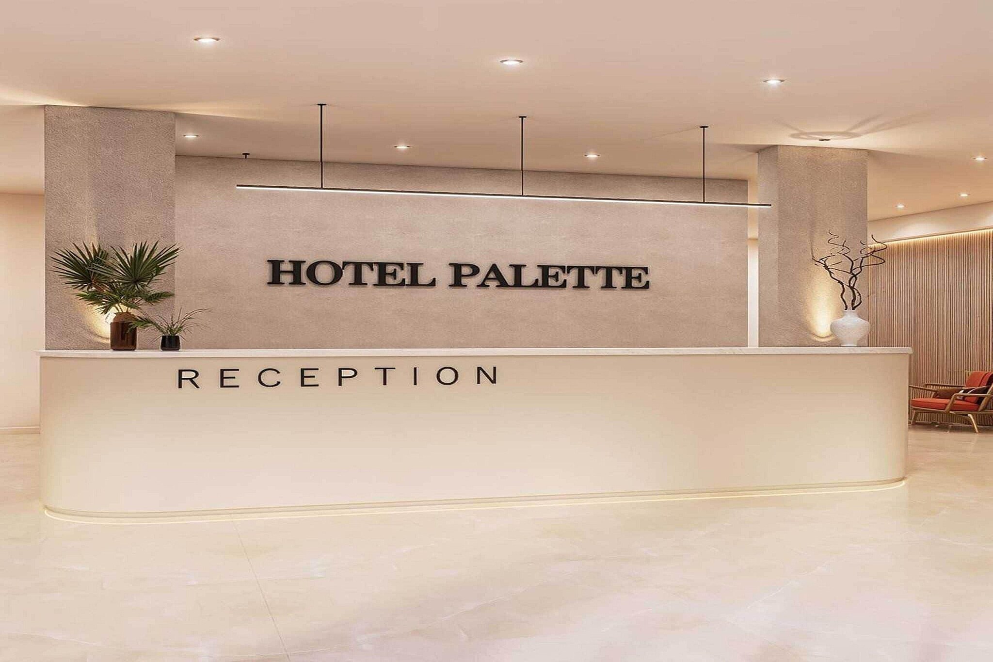 Ground floor: (bedroom(double bed, TV, seating area, air conditioning, telephone), bathroom(bathtub or shower, washbasin, toilet, Towels incl., shampoo, body soap, hot water), lift)