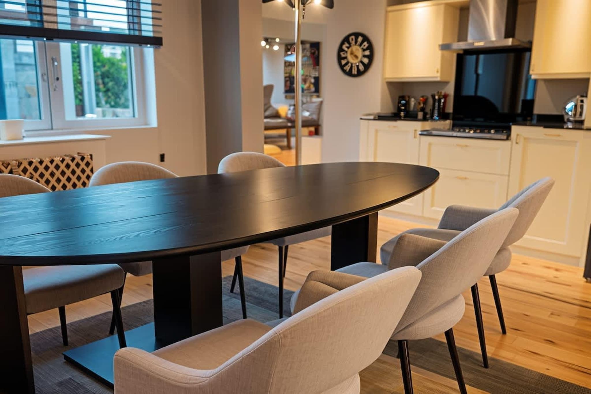 Set in a quiet residential area of Dulwich, this spacious home offers a comfortable base within easy reach of central London. With a practical layout and a calm neighbourhood setting, it is well-suited for families or small groups looking for a balanced city stay.

Inside, the property features three bedrooms, accommodating guests up to six with a mix of double and single beds, providing a flexible sleeping arrangement. The living area is bright and well arranged, with a seating space and TV creating a comfortable place to relax. A fully equipped kitchen includes essential appliances, allowing for easy meal preparation, while the dining area offers space to gather. The home also includes two bathrooms, providing added convenience for groups, along with practical amenities such as WiFi and a dedicated workspace.

Outside, the garden provides a peaceful setting to relax, ideal for morning coffee or unwinding after a day out. The property is located in a quiet residential area, offering a calm atmosphere away from busy central zones while remaining conveniently connected. Private parking is available on-site, ensuring easy arrival and hassle-free travel throughout your stay.

Located in Dulwich, the home provides access to local shops, cafes and green spaces, while transport links connect you to central London and nearby attractions. Whether visiting for work or leisure, this property offers a comfortable and well-connected base for your stay.