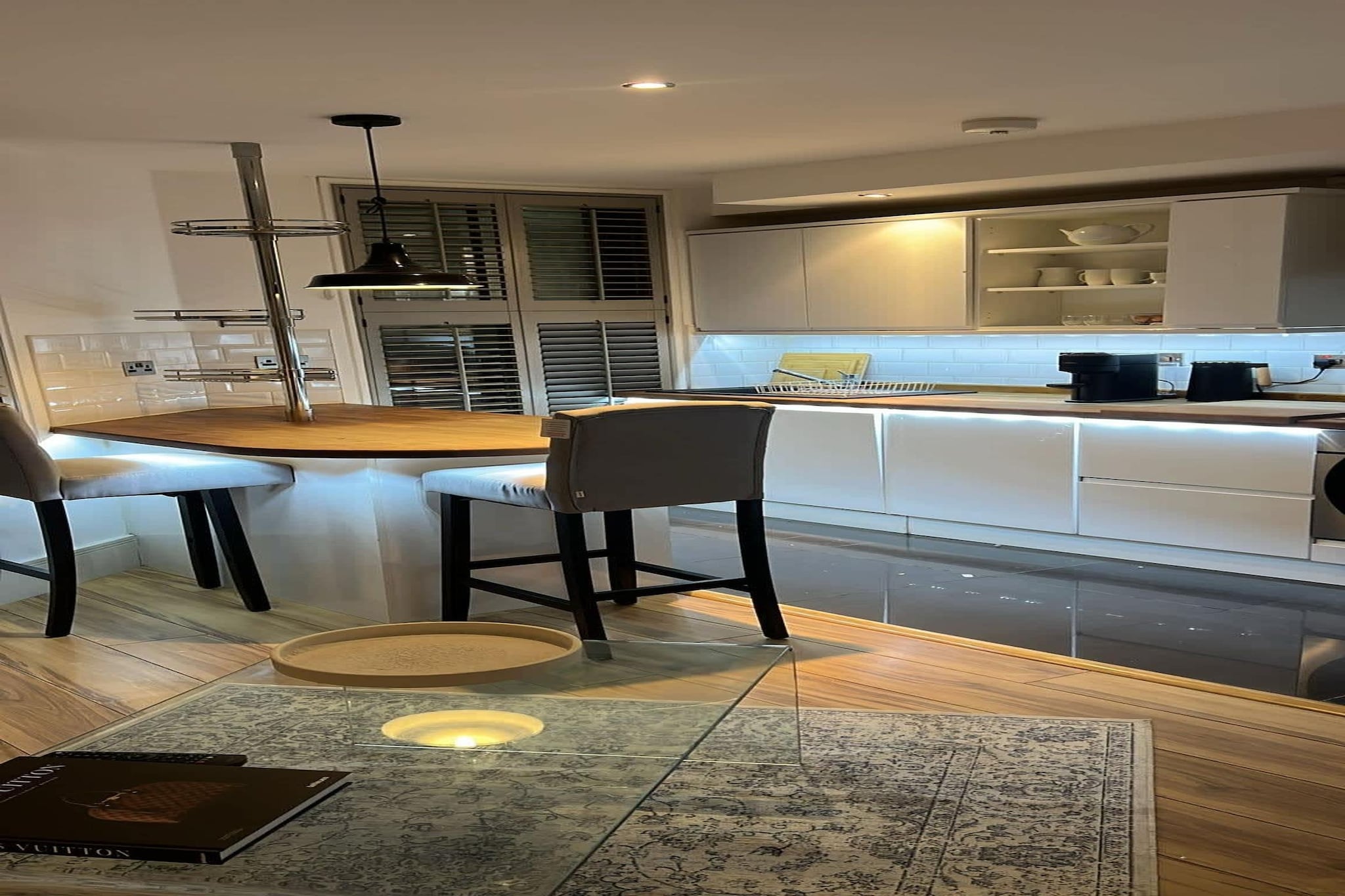 Designed for modern city living, this Fulham property offers a clean and comfortable base within one of London’s well-connected neighbourhoods. The setting allows you to enjoy a quieter residential atmosphere while staying within easy reach of central areas, making it suitable for both short stays and longer visits.

Inside, the home features one spacious bedroom furnished with a cozy double bed, and an additional sleeping space in the living room featuring a double sofa bed, providing a flexible layout for different group types. The living area is bright and well arranged, with a seating space and TV creating a comfortable place to relax after a day in the city. A fully equipped kitchen includes essential appliances for everyday cooking, while the dining area offers a practical space for shared meals. The property also includes one modern bathroom with a shower, along with amenities such as WiFi, a washer-dryer and workspace options to support both leisure and work stays. Modern interiors and functional design ensure a comfortable and practical environment.

Outside, the property benefits from a residential setting with access to nearby streets, offering a calm environment compared to busier central areas, with a fenced and furnished terrace for outdoor meals or enjoying drinks with your friends. Parking or nearby transport connections provide flexibility for getting around the city.

Located in Fulham, the home is close to local shops, cafes and green spaces, with strong transport links connecting you to central London and surrounding neighbourhoods. This property offers a balanced base for exploring the city while enjoying a more relaxed local setting.