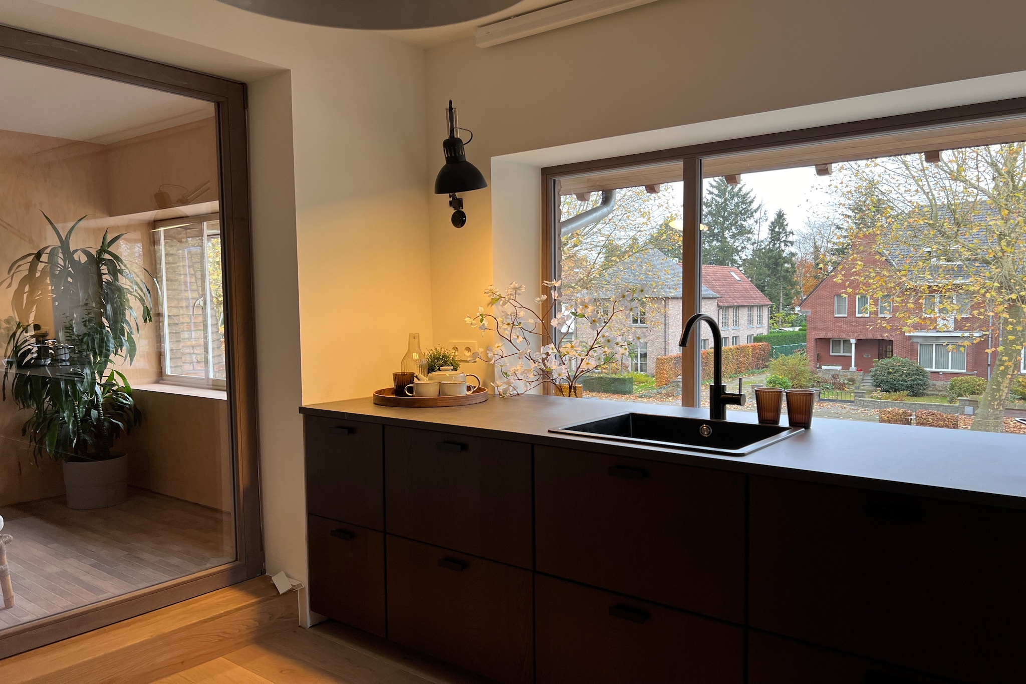 Stylish stay Bree near city center for 6 guests