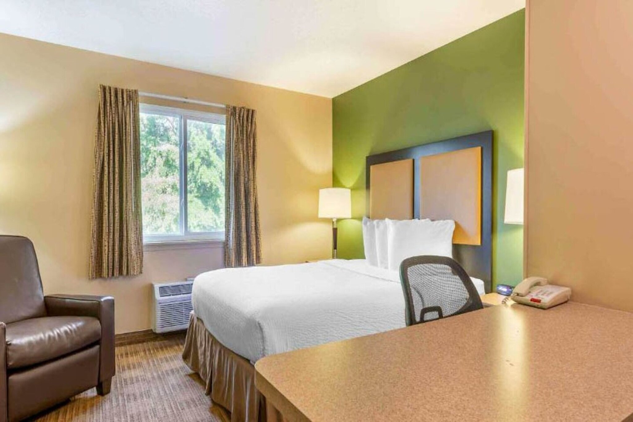 Bed Room