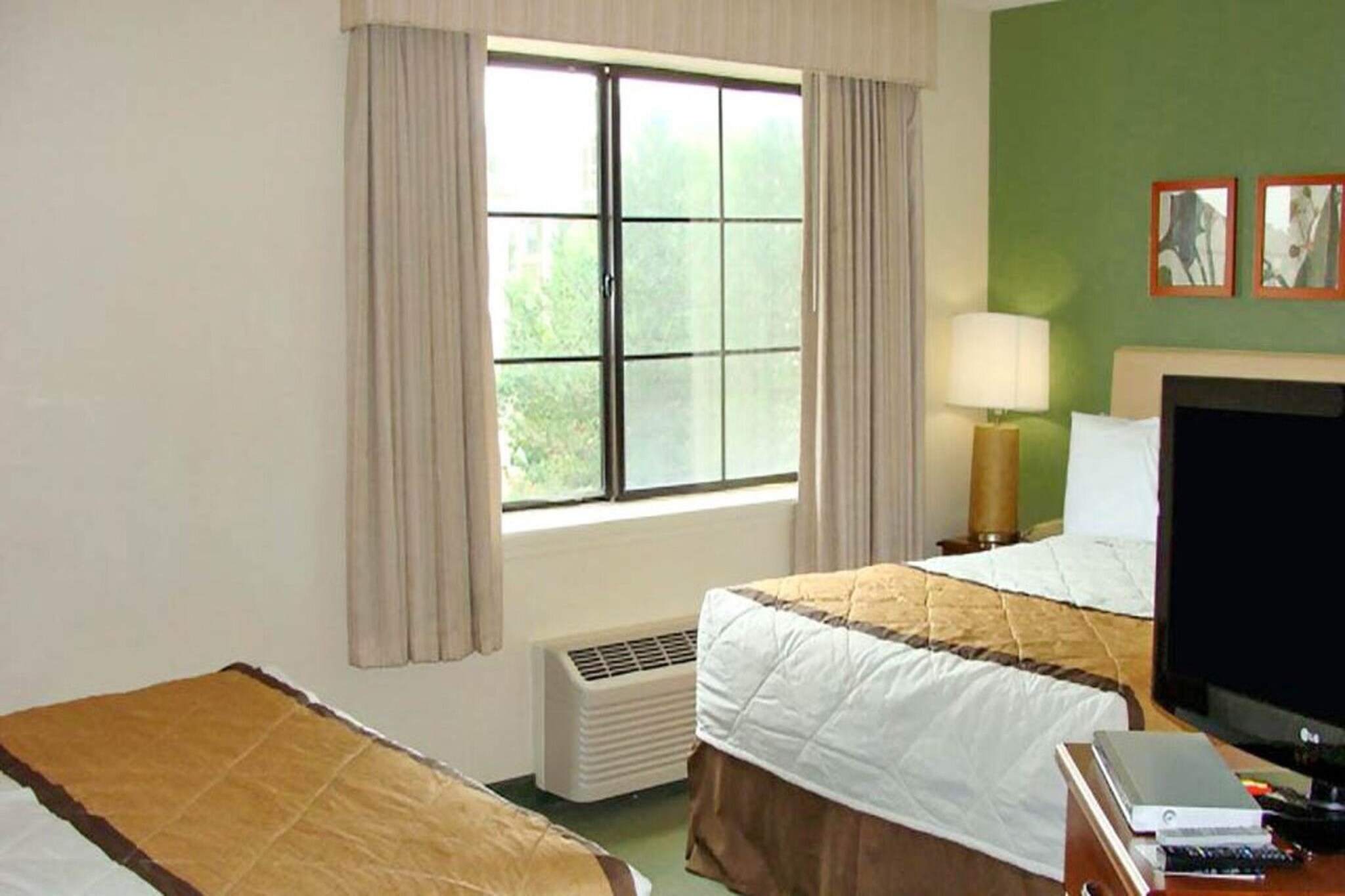 Bed Room