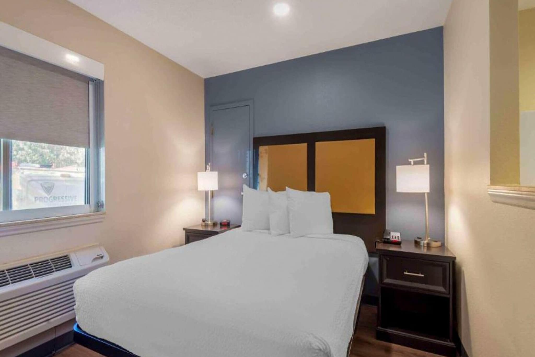 Bed Room