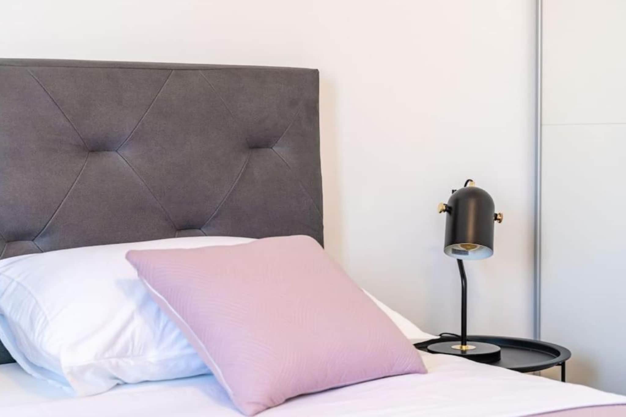 Apartment Petra & Iva - One Bedroom Apartment with Balcony - Chambre