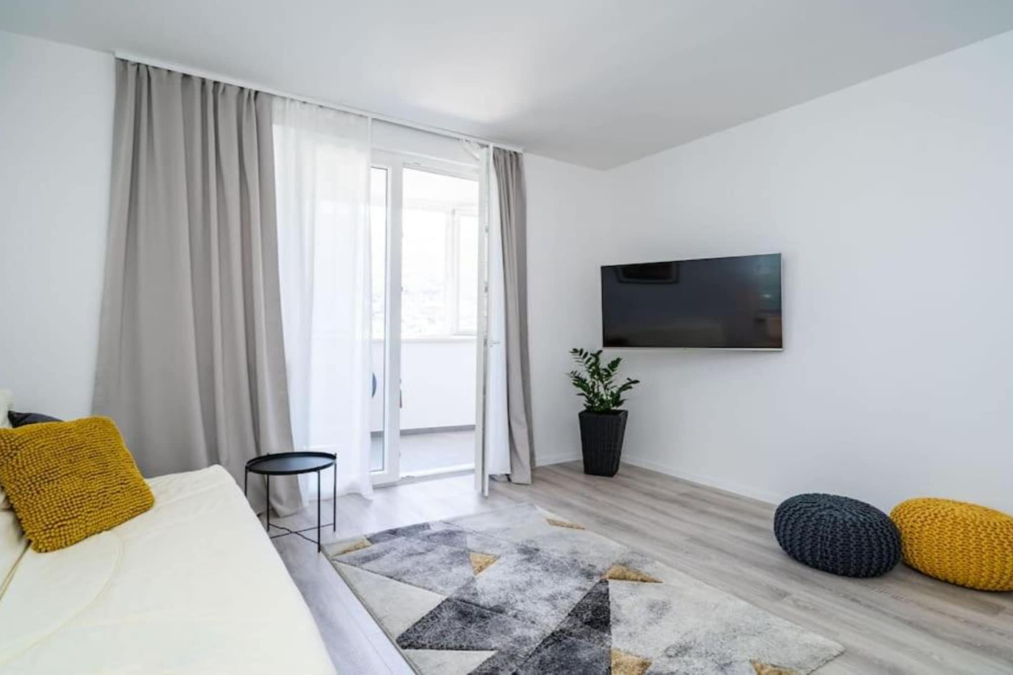 Apartment Petra & Iva - One Bedroom Apartment with Balcony - Chambre
