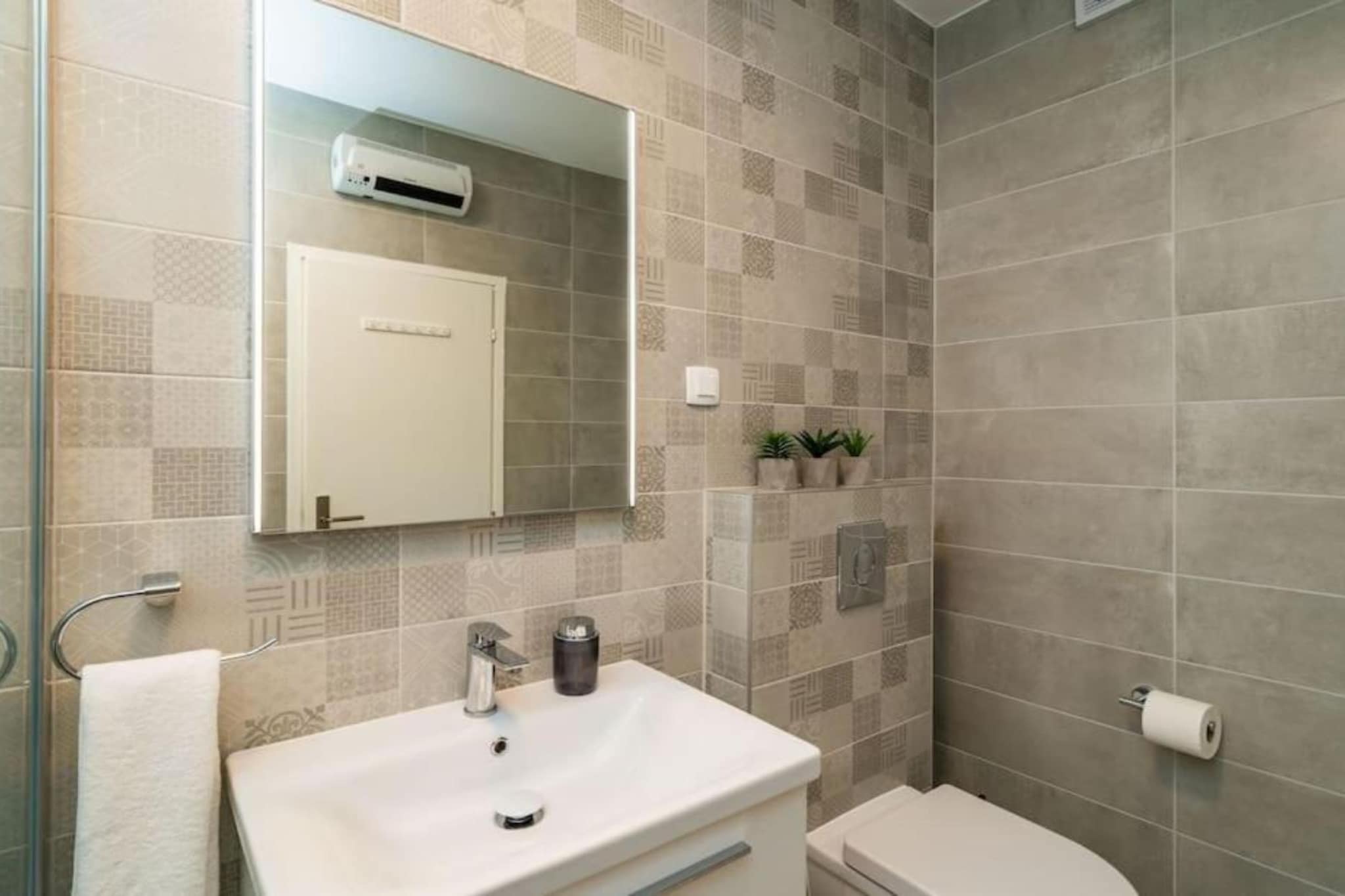 Apartment Petra & Iva - One Bedroom Apartment with Balcony - Salle de bain