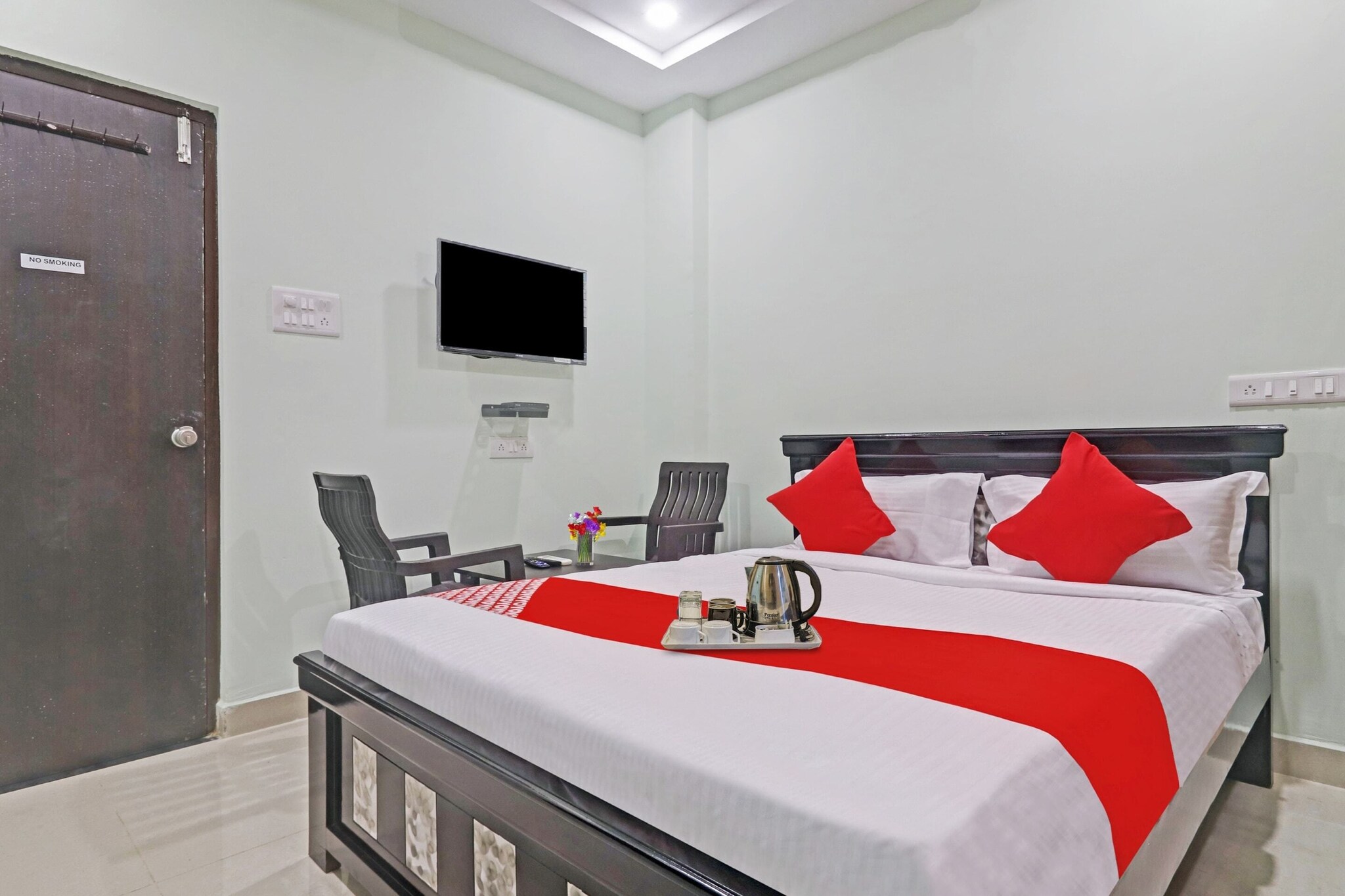 Enjoy a comfortable and hassle-free experience at our thoughtfully designed property. Each room is equipped with modern amenities, cozy bedding, and elegant decor to make you feel right at home. Located conveniently with easy access to public transport and major attractions, it's perfect for both business and leisure travelers. Cleanliness and guest comfort are our top priorities, and our team is available 24/7 to assist you throughout your stay.
 
Unmarried couples are warmly welcome at this property.
Guests with local ID proof are warmly welcome.
Foreign guests are welcome and allowed to stay at this property without any restrictions
Early Check-In Policy: A full day’s room rate will be charged for check-ins before 6:00 AM. Complimentary early check-in is available between 6:00 AM and 10:00 AM, subject to room availability.
 
Check-in is only available to guests aged 18 and above. Please provide a government-issued ID to confirm your age.
