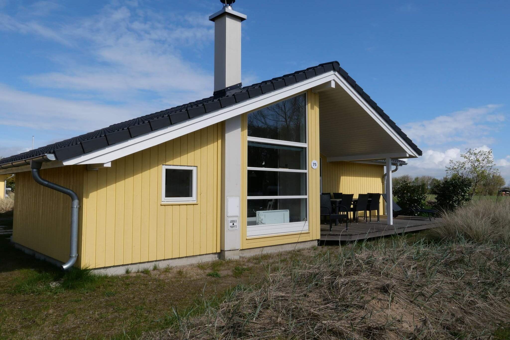 Villa de bien-être balte pour huit personnes - Extérieur