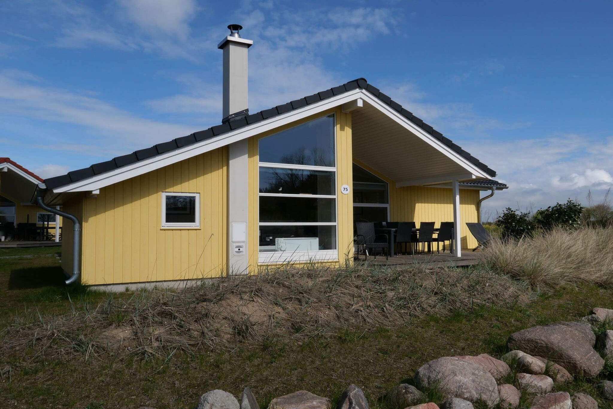 Villa de bien-être balte pour huit personnes - Extérieur