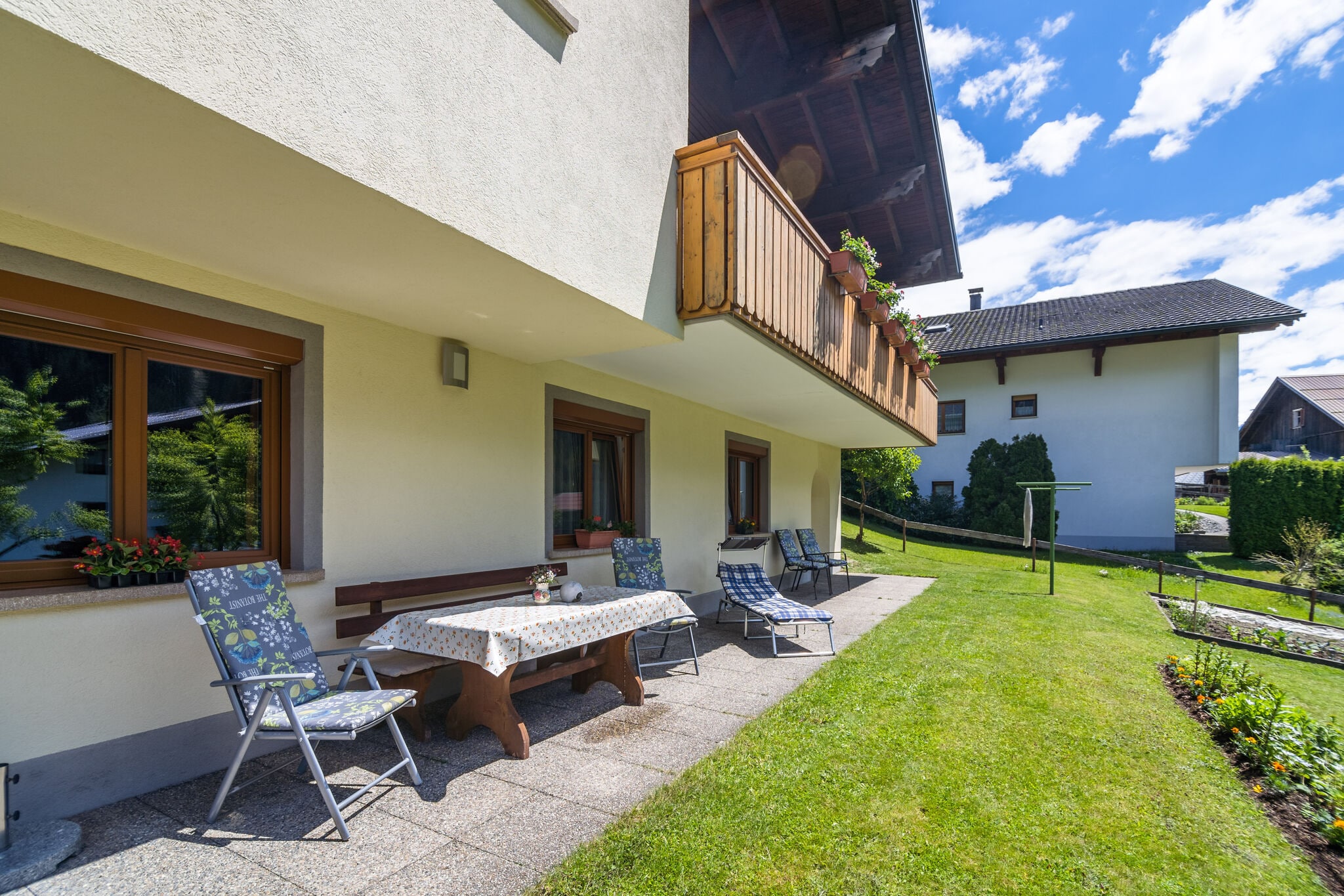 Bel appartement de vacances spacieux avec balcon à St.Gallenkirch / Vorarlberg