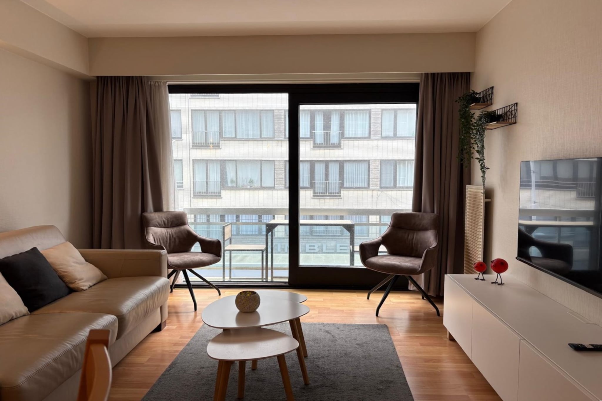 Cozy Coastal Apartment with Dual Terraces