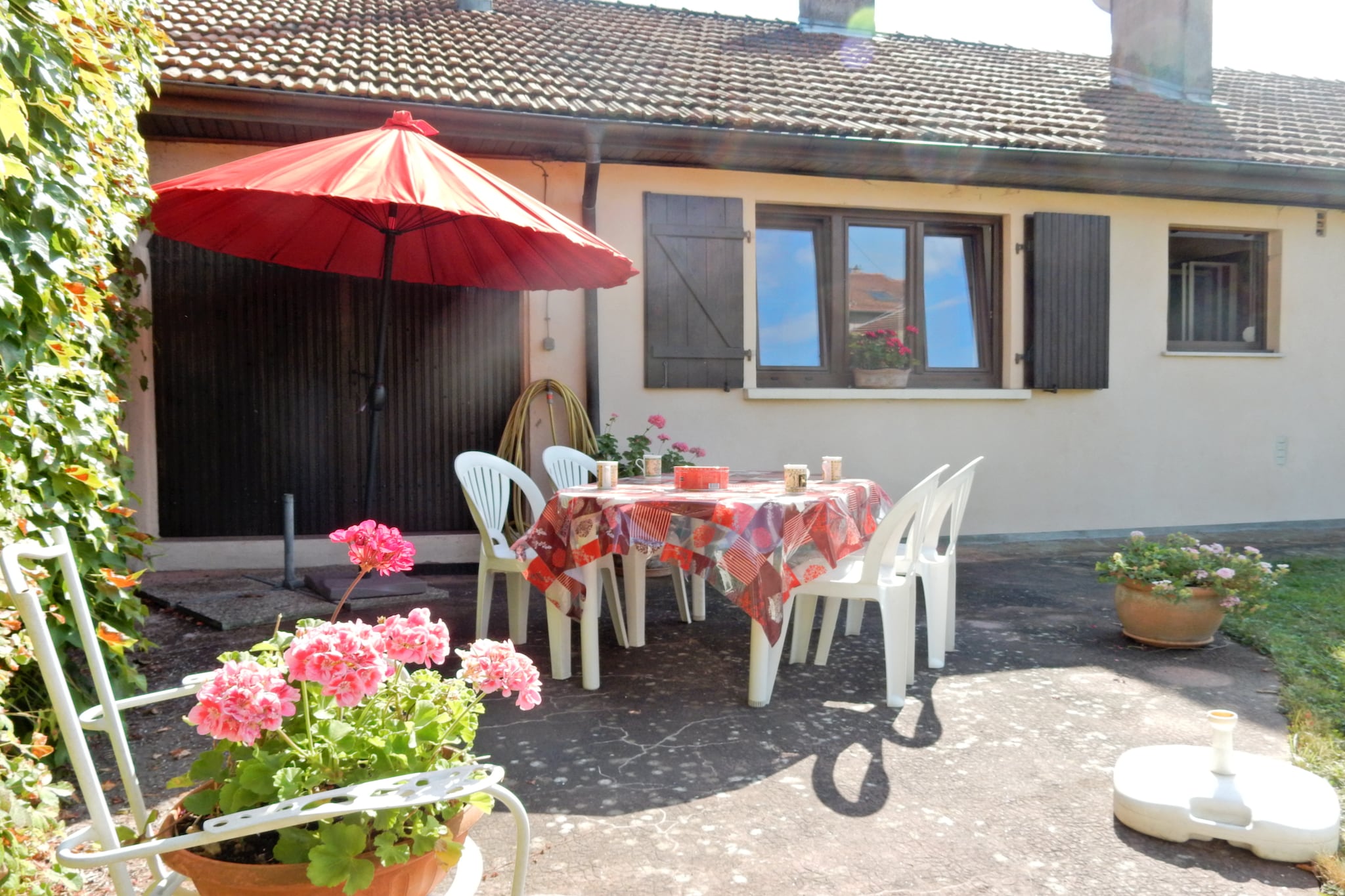 Holiday home in Vic-sur-Seille near the forest
