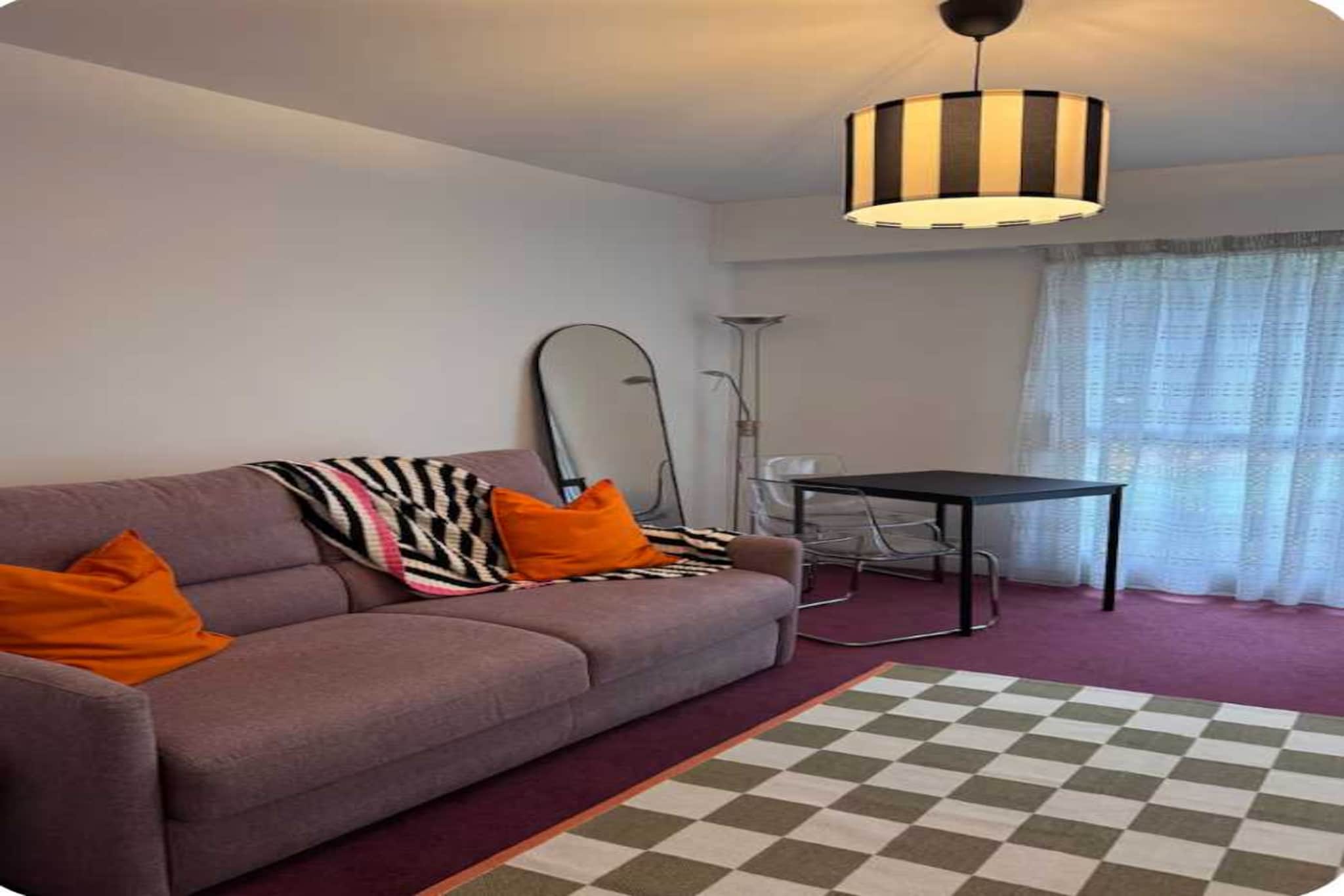 Ground floor: (Living room(single sofa bed, dining table, Sheets incl.), Kitchen(hob, electric kettle, toaster, coffee machine, microwave, fridge, washbasin, dishes and cutlery, Cooking basics, Wine glasses), bathroom(shower, washbasin, toilet, Towels incl., shampoo, body soap, hot water))