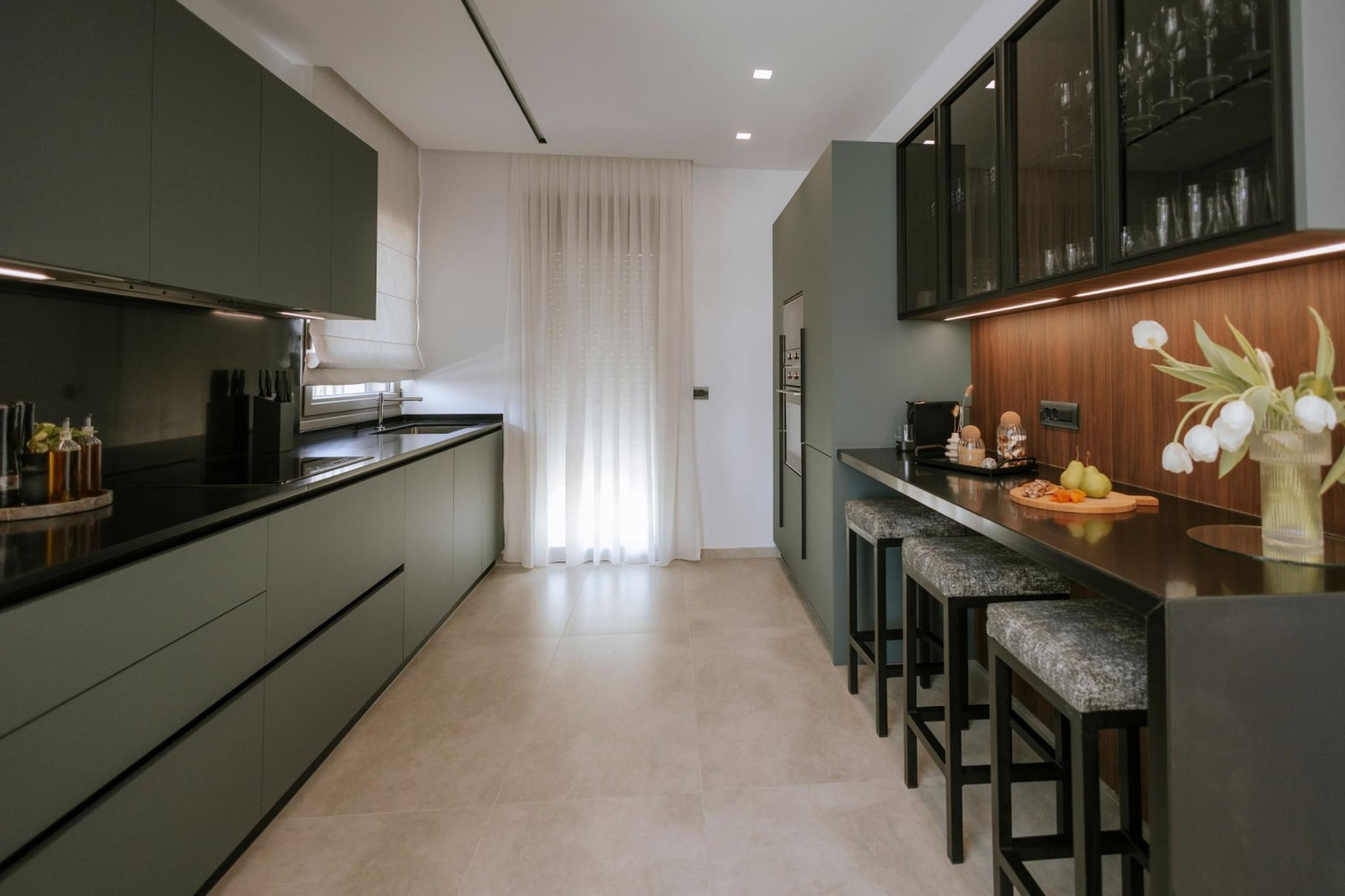 Ground floor: (open kitchen(stove, electric kettle, coffee machine, oven, microwave, dishwasher, fridge-freezer, dishes and cutlery, Cooking basics), Living/diningroom(single sofa bed, TV(flatscreen, satellite), dining table, seating area, netflix), bedroom(double bed), bedroom(double bed), bedroom(double bed), bedroom(double bed), bathroom(shower, washbasin, toilet), bathroom(shower, washbasin, toilet, hairdryer), bathroom(shower, washbasin, toilet), bathroom(shower, washbasin, toilet))\n\nInternet access, tumble dryer, washing machine, balcony, heating, air conditioning, terrace, garden furniture, sun loungers, BBQ, parking, swimming pool(private, outside), lift, high chair, iron, Cleaning products
