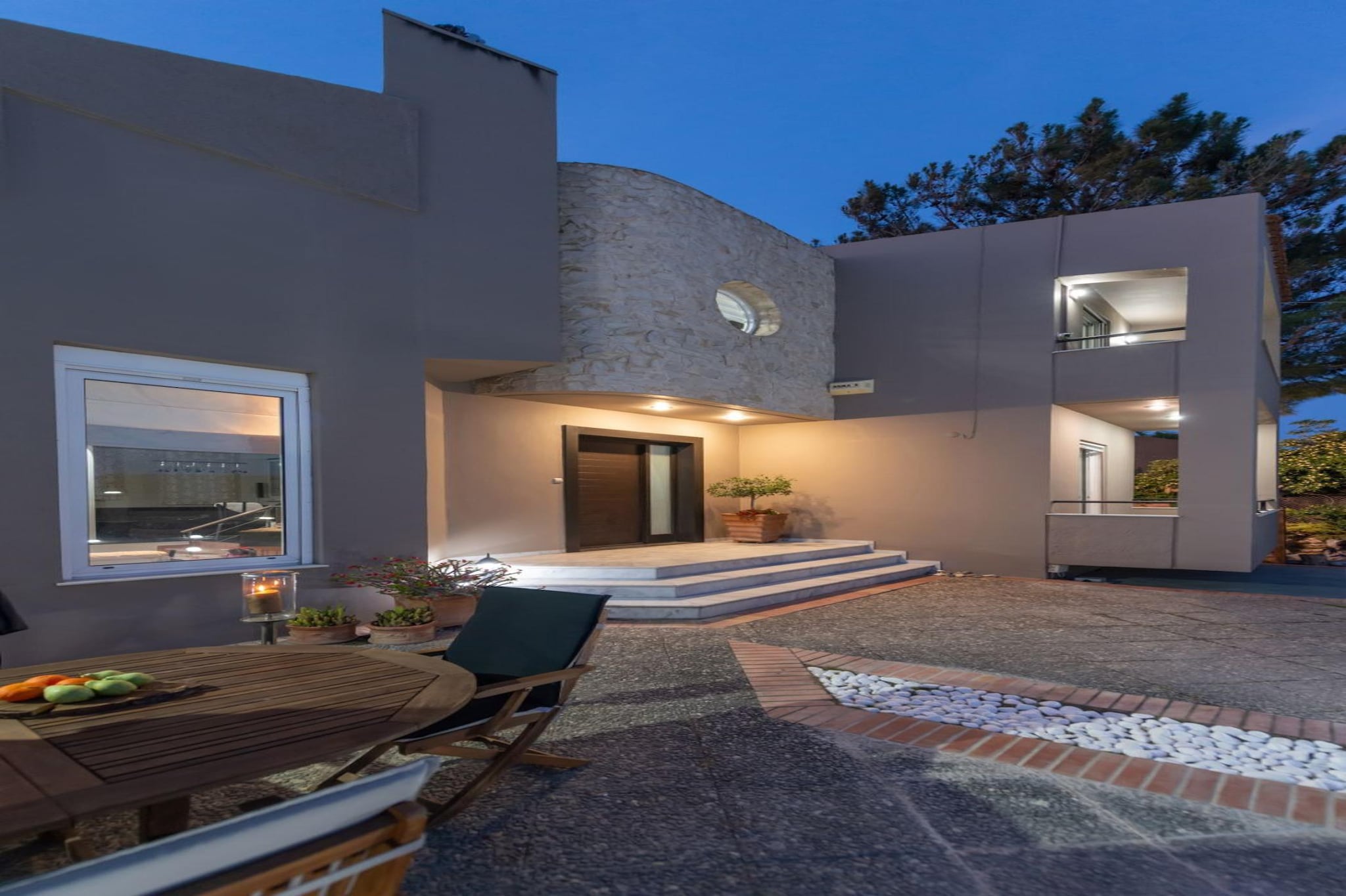 10-Guest Countryside Villa with Barbecue