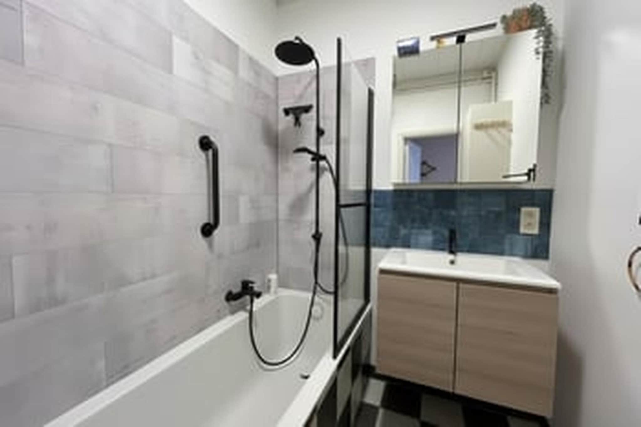 SERENA GLV - Badkamer