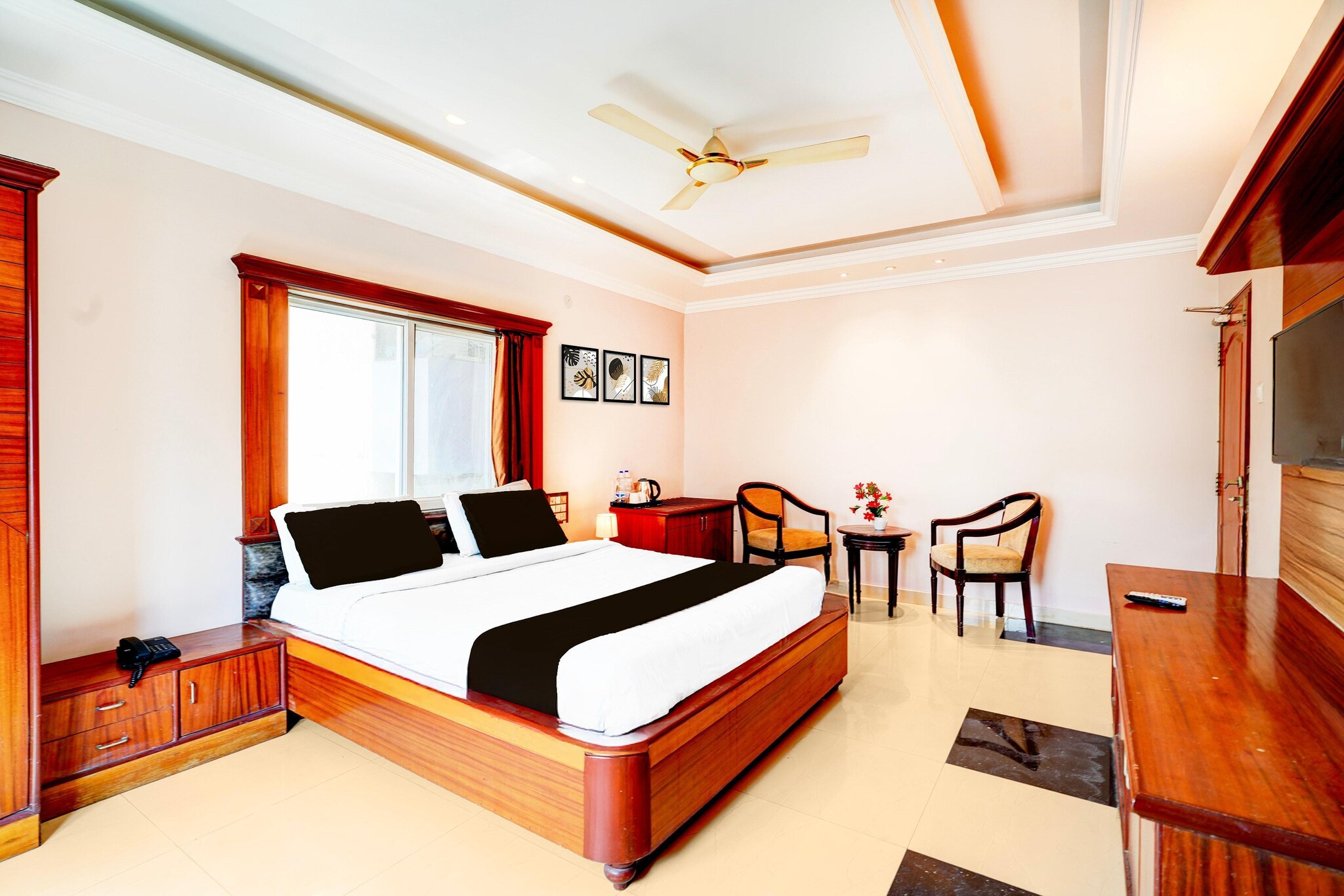 Enjoy a comfortable and hassle-free experience at our thoughtfully designed property. Each room is equipped with modern amenities, cozy bedding, and elegant decor to make you feel right at home. Located conveniently with easy access to public transport and major attractions, it's perfect for both business and leisure travelers. Cleanliness and guest comfort are our top priorities, and our team is available 24/7 to assist you throughout your stay.
Unmarried couples are warmly welcome at this property.
Guests with local ID proof are warmly welcome.
Foreign guests are welcome and allowed to stay at this property without any restrictions
Early Check-In Policy: A full day’s room rate will be charged for check-ins before 6:00 AM. Complimentary early check-in is available between 6:00 AM and 10:00 AM, subject to room availability.
Check-in is only available to guests aged 18 and above. Please provide a government-issued ID to confirm your age.