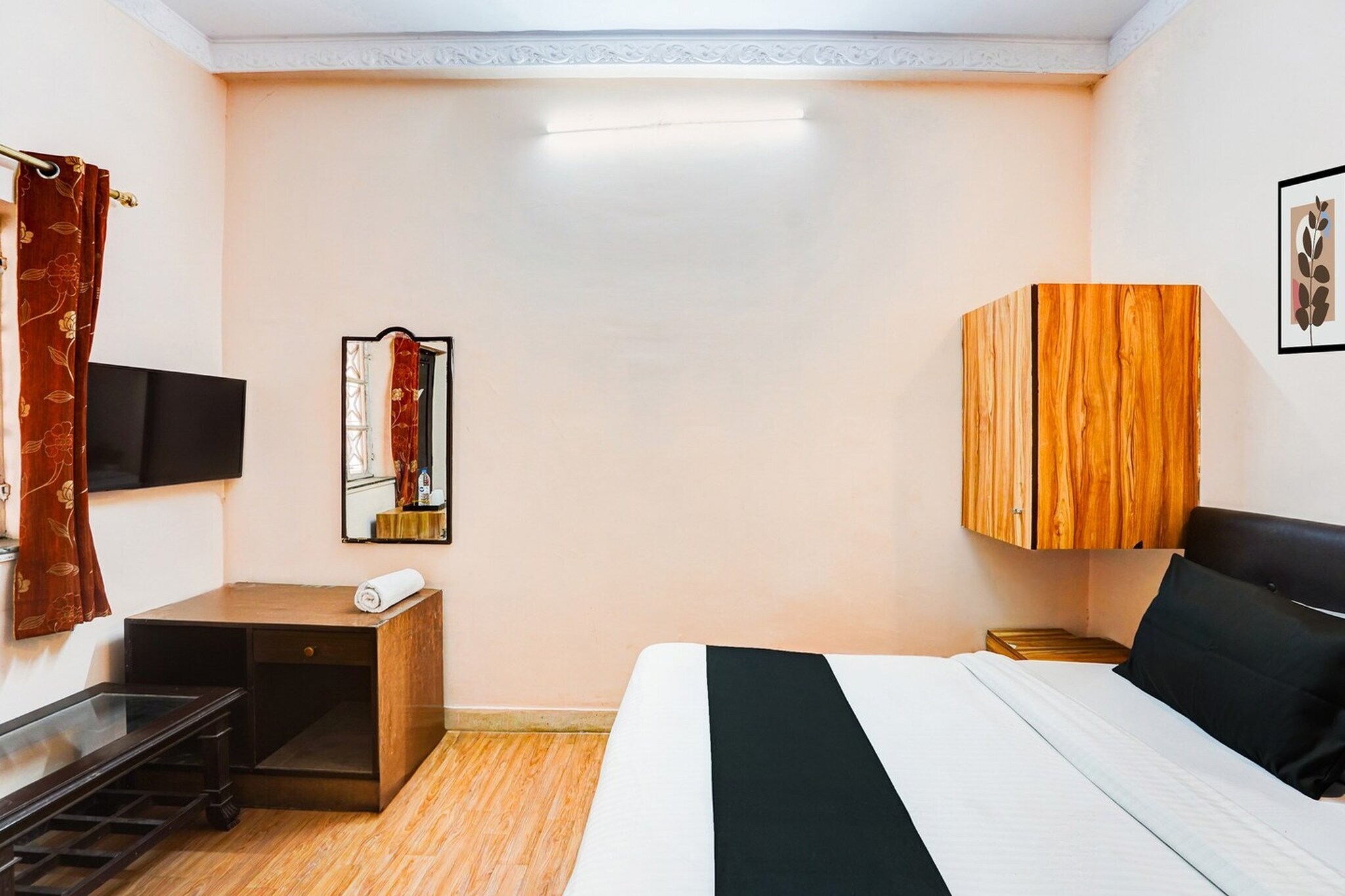 Hotel O Tyagi Road Near Prince Chowk