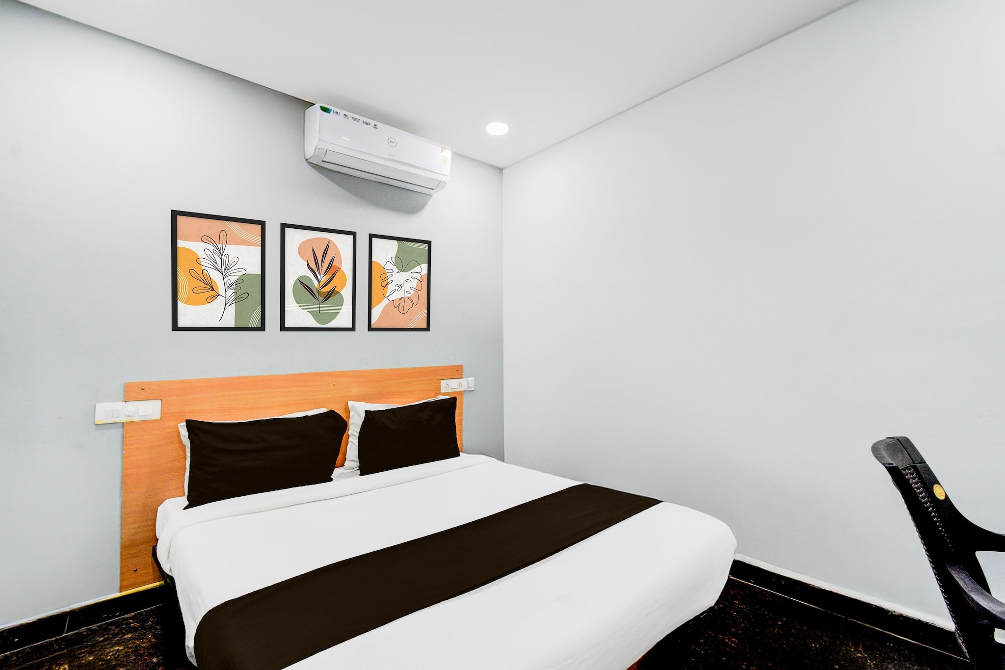 Enjoy a comfortable and hassle-free experience at our thoughtfully designed property. Each room is equipped with modern amenities, cozy bedding, and elegant decor to make you feel right at home. Located conveniently with easy access to public transport and major attractions, it's perfect for both business and leisure travelers. Cleanliness and guest comfort are our top priorities, and our team is available 24/7 to assist you throughout your stay.
 
Unmarried couples are warmly welcome at this property.
Guests with local ID proof are warmly welcome.
Foreign guests are welcome and allowed to stay at this property without any restrictions
Early Check-In Policy: A full day’s room rate will be charged for check-ins before 6:00 AM. Complimentary early check-in is available between 6:00 AM and 10:00 AM, subject to room availability.
 
Check-in is only available to guests aged 18 and above. Please provide a government-issued ID to confirm your age.
