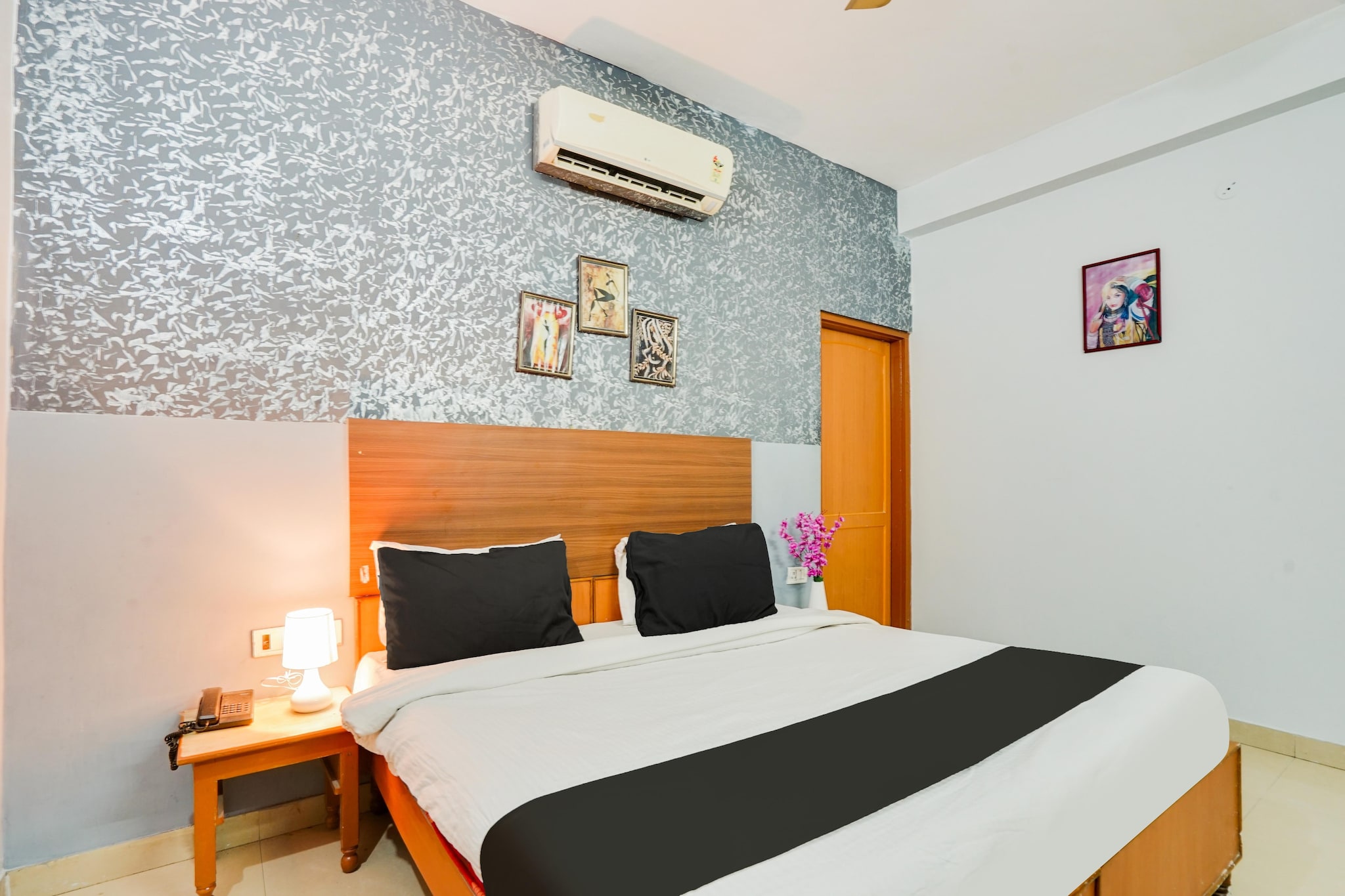Enjoy a comfortable and hassle-free experience at our thoughtfully designed property. Each room is equipped with modern amenities, cozy bedding, and elegant decor to make you feel right at home. Located conveniently with easy access to public transport and major attractions, it's perfect for both business and leisure travelers. Cleanliness and guest comfort are our top priorities, and our team is available 24/7 to assist you throughout your stay.
 
Unmarried couples are warmly welcome at this property.
Guests with local ID proof are warmly welcome.
Foreign guests are welcome and allowed to stay at this property without any restrictions
Early Check-In Policy: A full day’s room rate will be charged for check-ins before 6:00 AM. Complimentary early check-in is available between 6:00 AM and 10:00 AM, subject to room availability.
 
Check-in is only available to guests aged 18 and above. Please provide a government-issued ID to confirm your age.