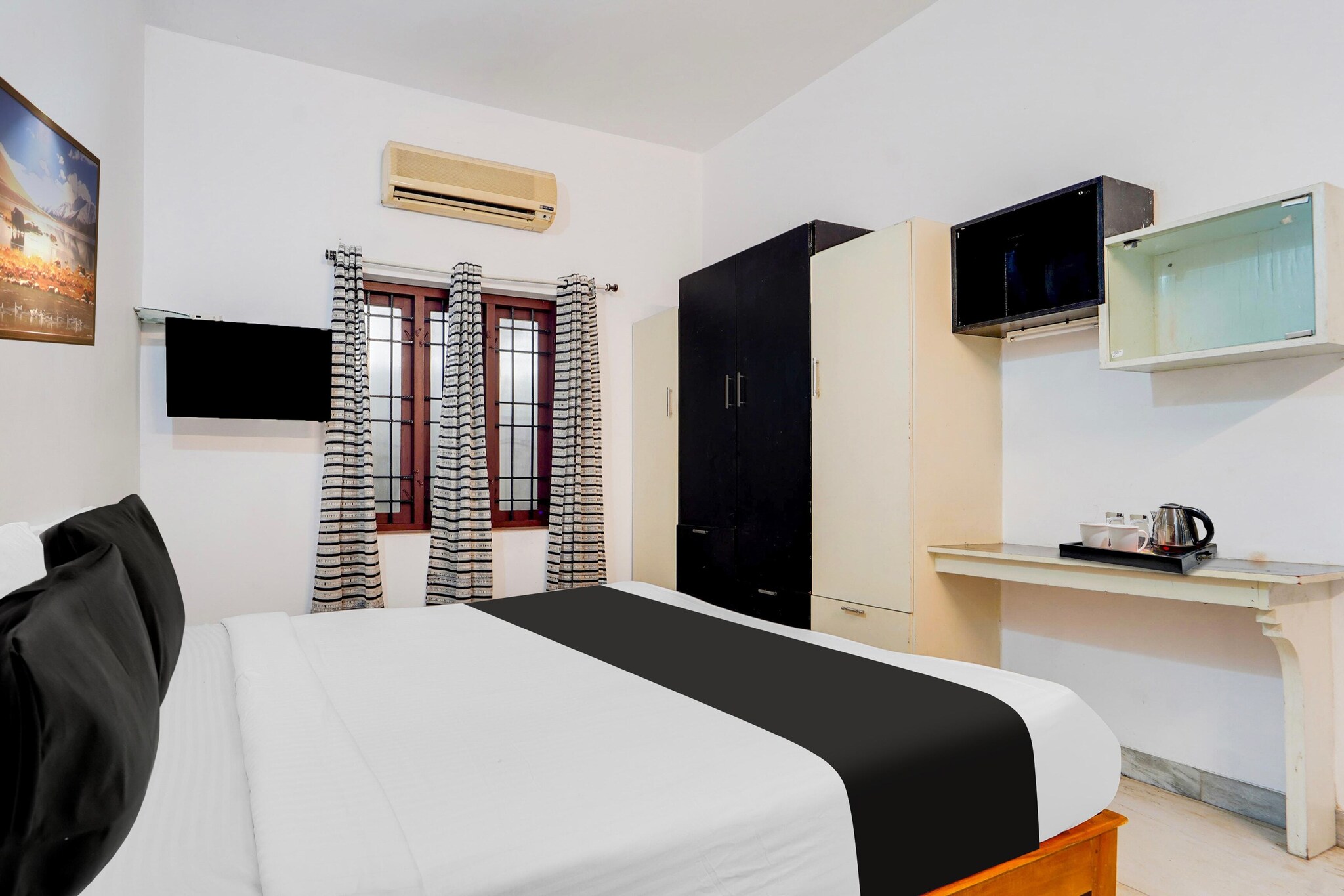 Enjoy a comfortable and hassle-free experience at our thoughtfully designed property. Each room is equipped with modern amenities, cozy bedding, and elegant decor to make you feel right at home. Located conveniently with easy access to public transport and major attractions, it's perfect for both business and leisure travelers. Cleanliness and guest comfort are our top priorities, and our team is available 24/7 to assist you throughout your stay.
Unmarried couples are warmly welcome at this property.
Guests with local ID proof are warmly welcome.
Foreign guests are welcome and allowed to stay at this property without any restrictions
Early Check-In Policy: A full day’s room rate will be charged for check-ins before 6:00 AM. Complimentary early check-in is available between 6:00 AM and 10:00 AM, subject to room availability.
Check-in is only available to guests aged 18 and above. Please provide a government-issued ID to confirm your age.